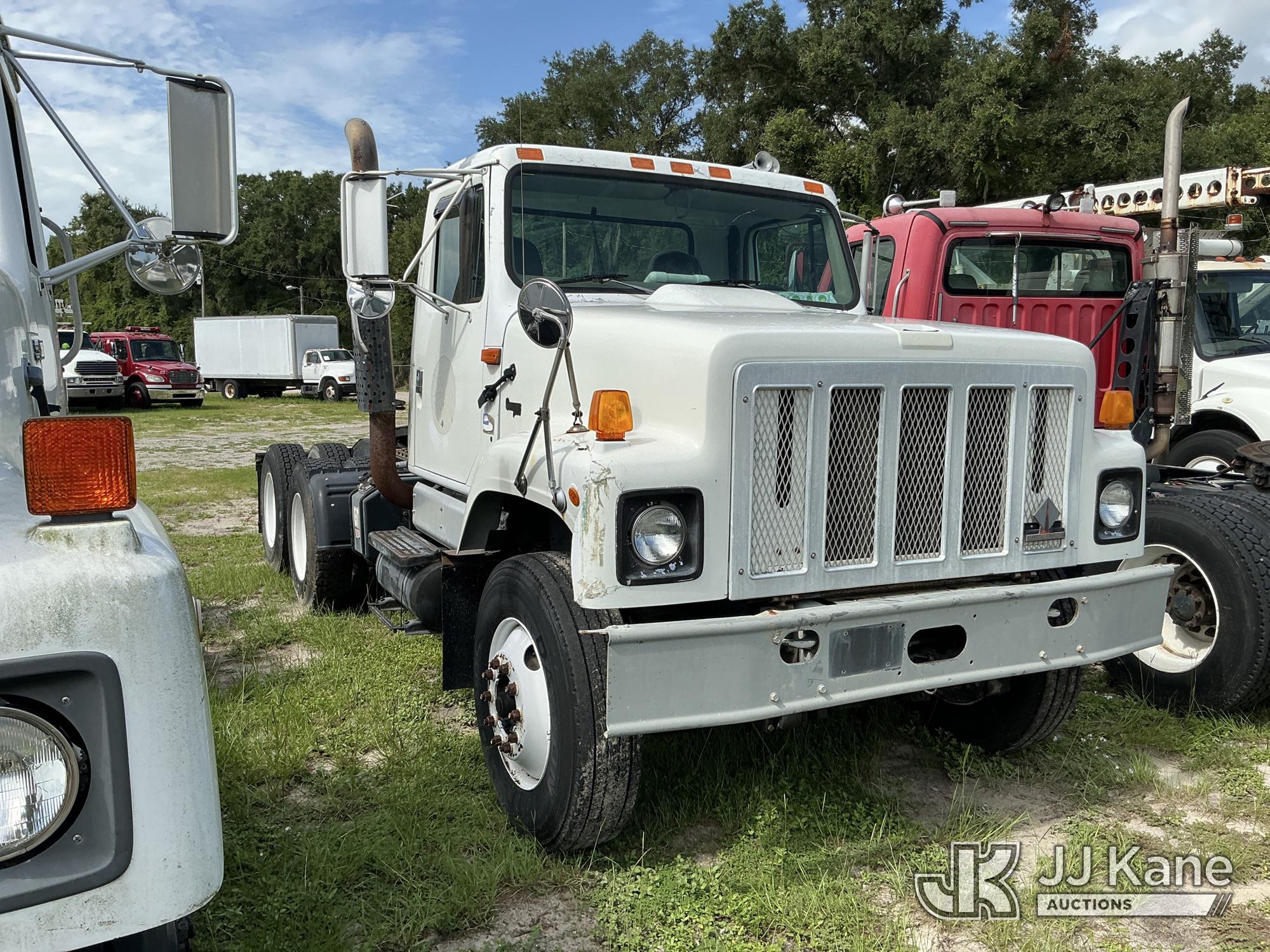 2001 International F2574