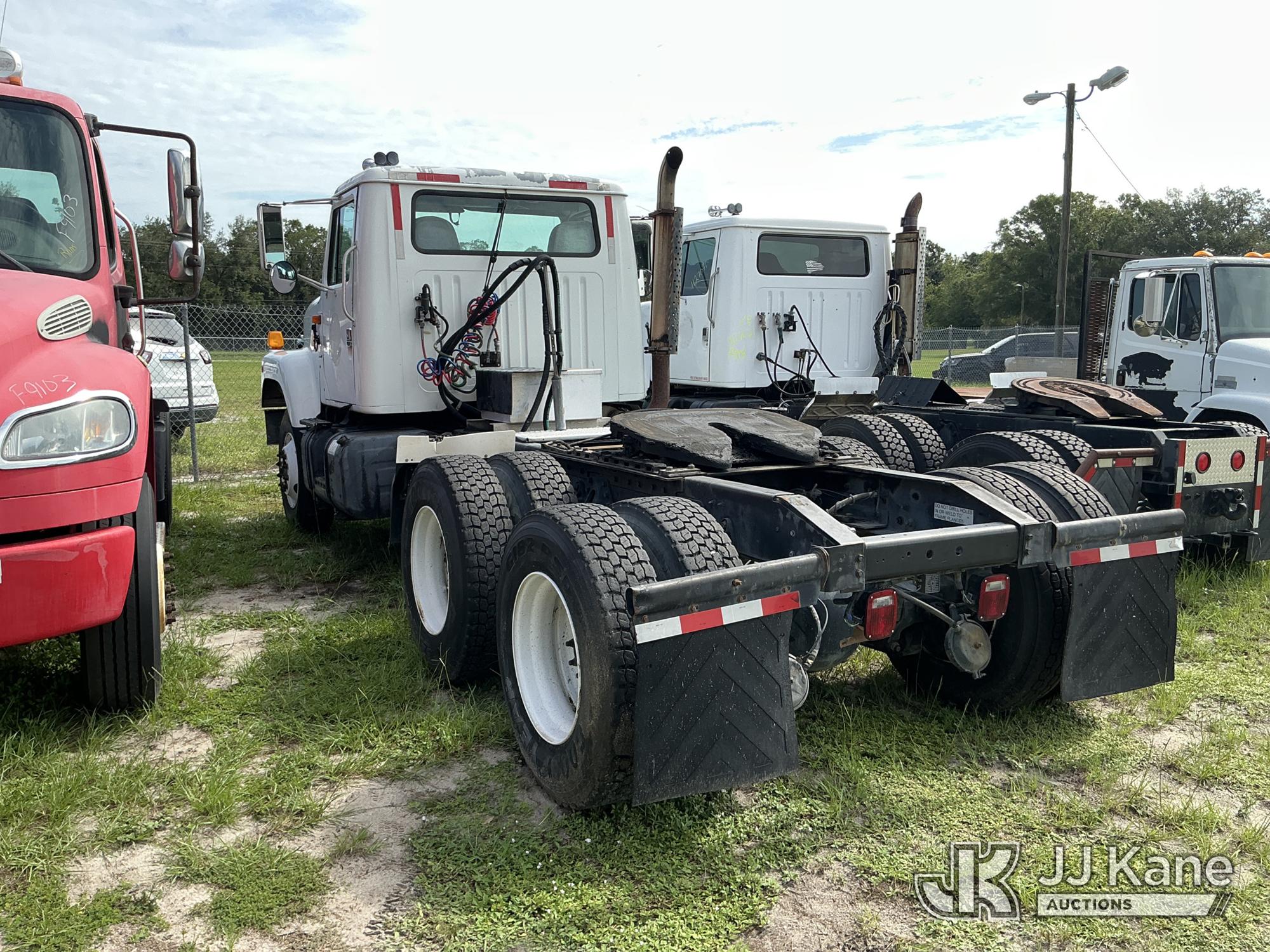 2001 International F2574