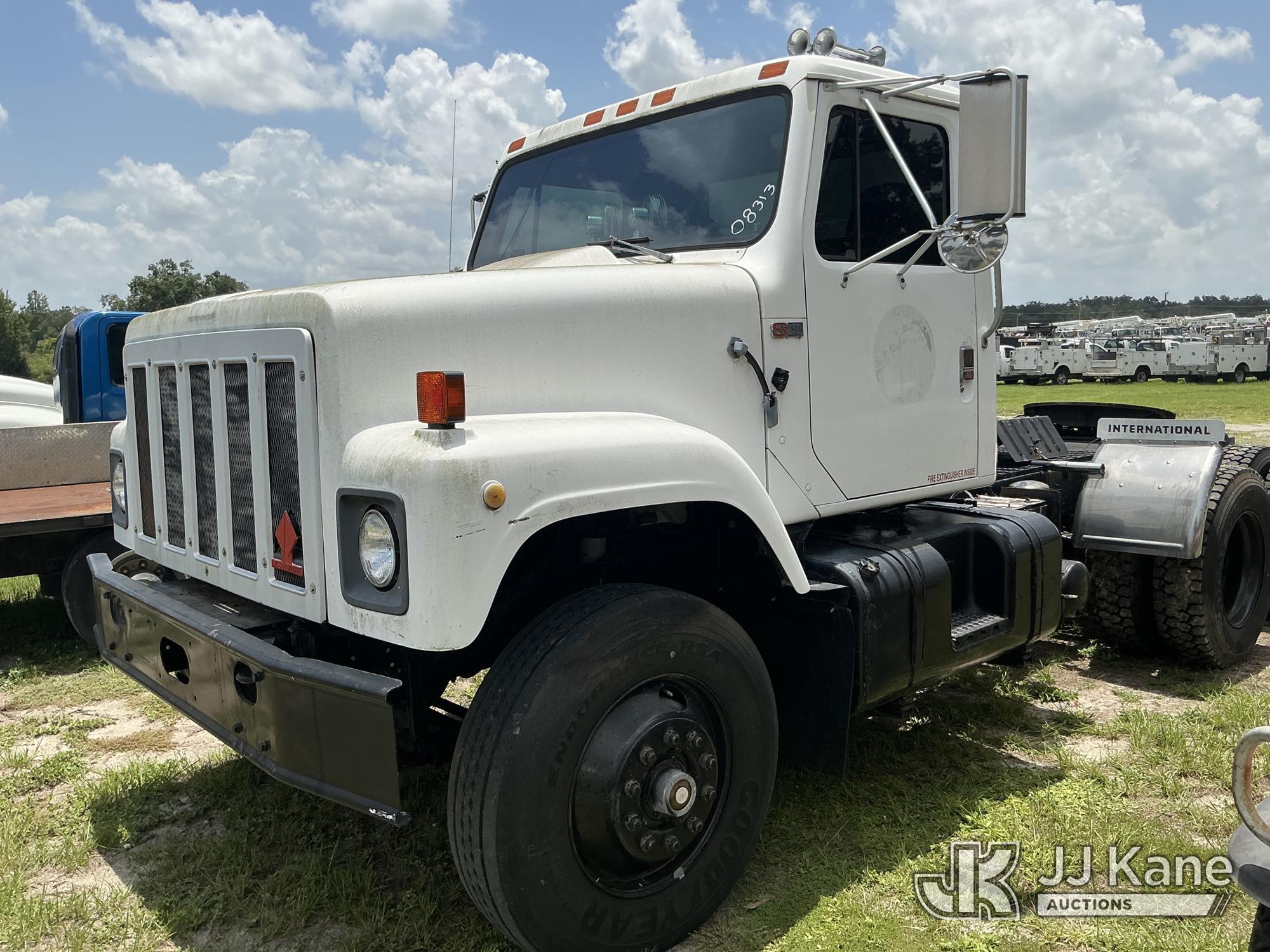 Photo of a 1988 International F2574