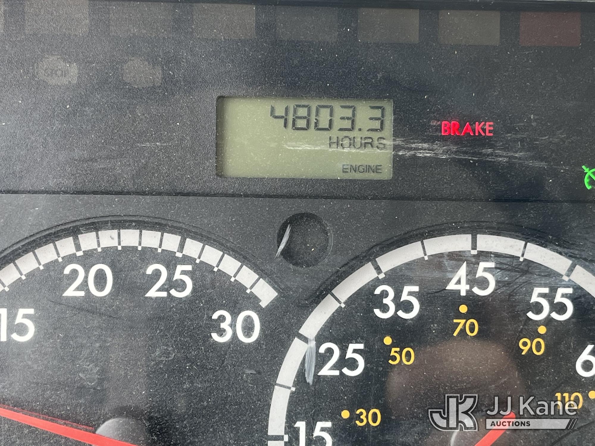 2011 Freightliner M2 106