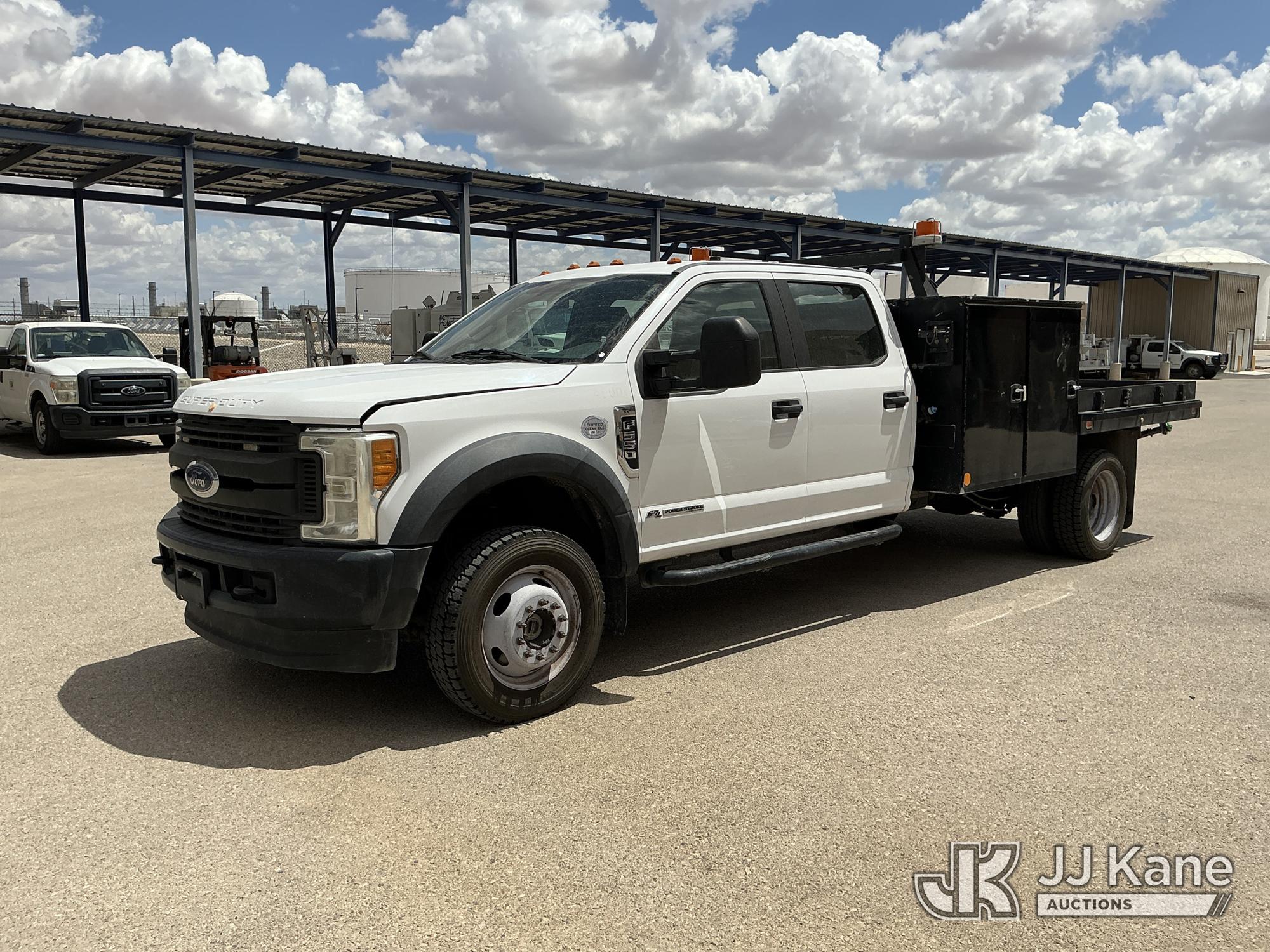 Photo of a 2017 Ford F-550