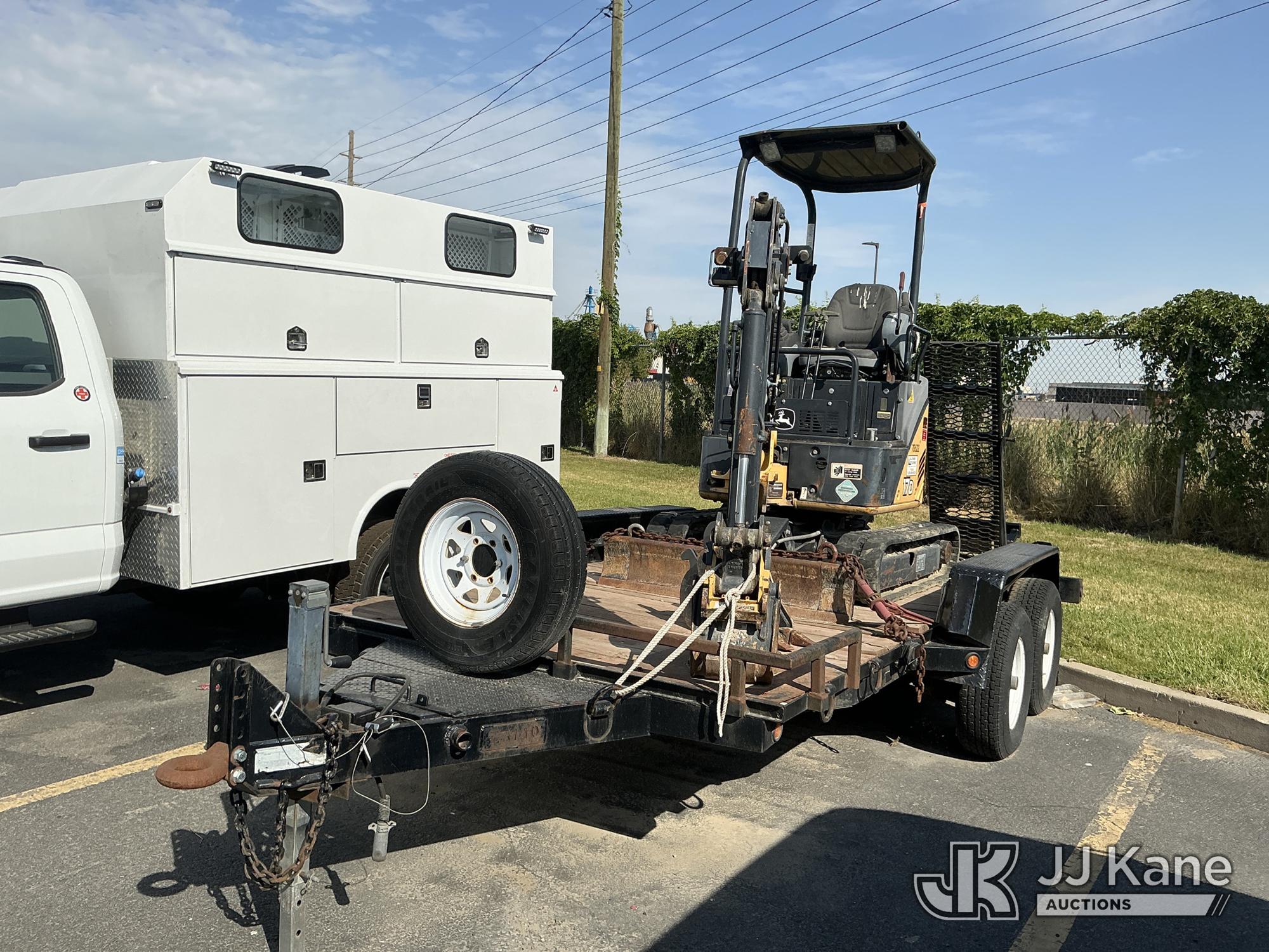 Photo of a 2015 John Deere 17D