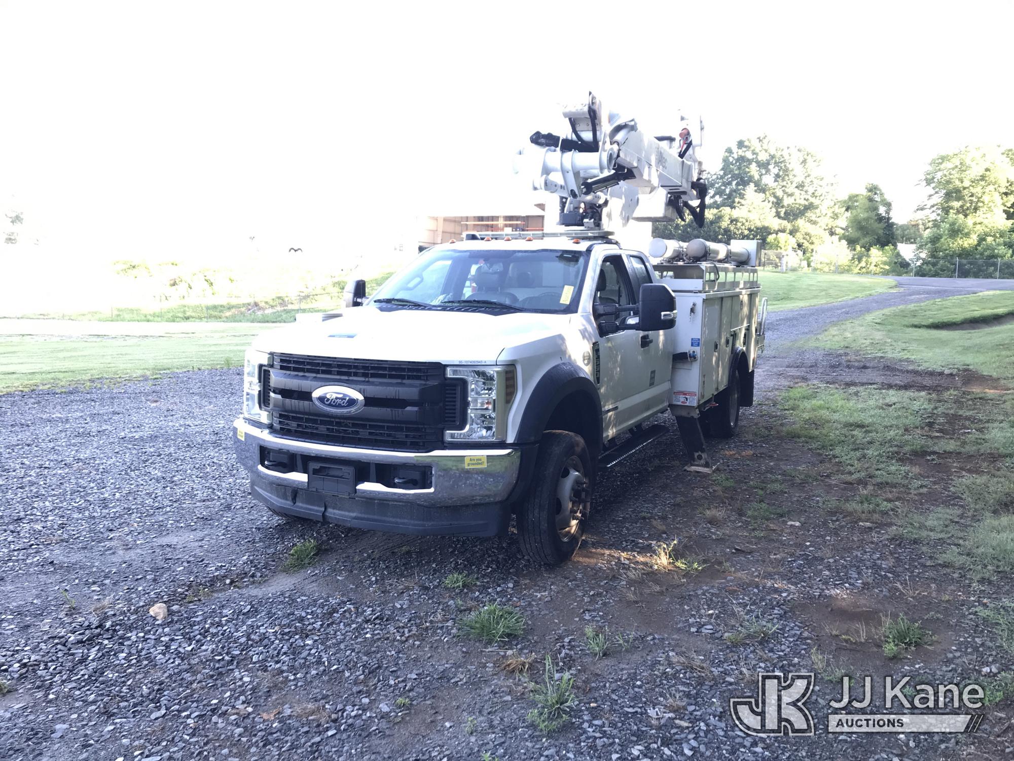 Photo of a 2019 Ford F-550