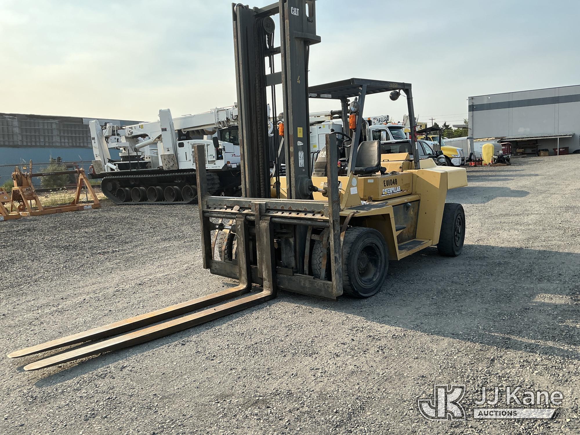 Photo of a 2001 Caterpillar DP70
