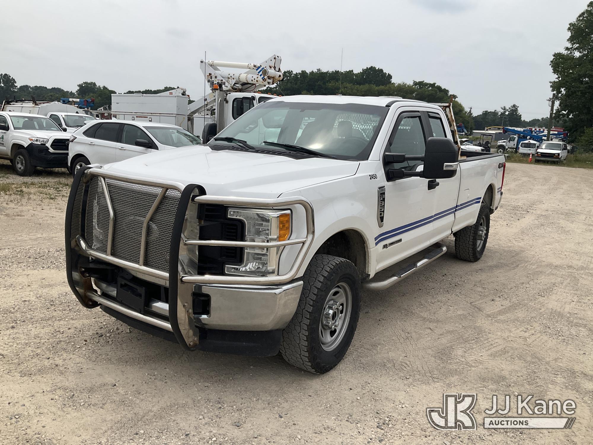Photo of a 2017 Ford F-350 SD