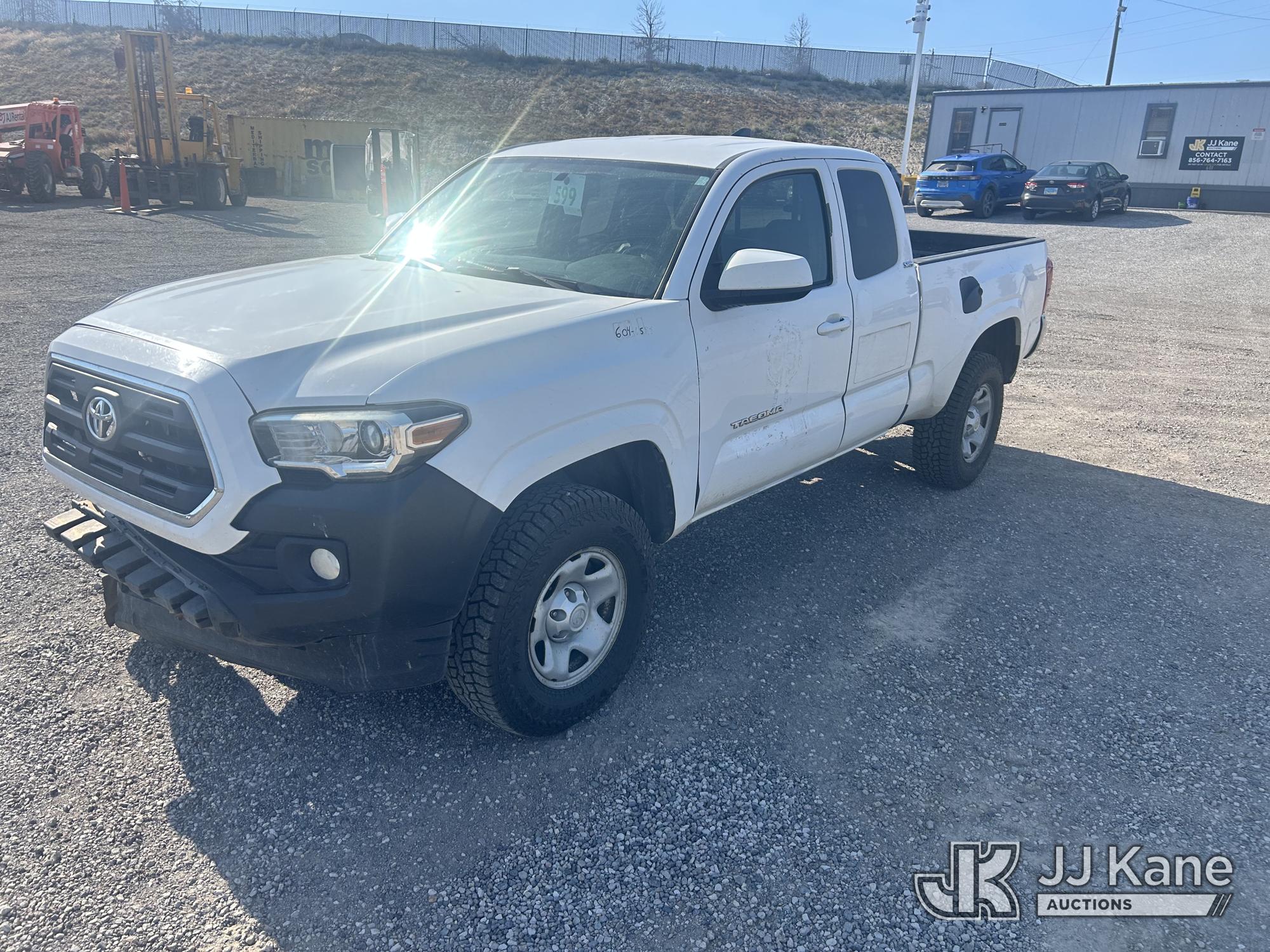 Photo of a 2016 Toyota Tacoma 4x4