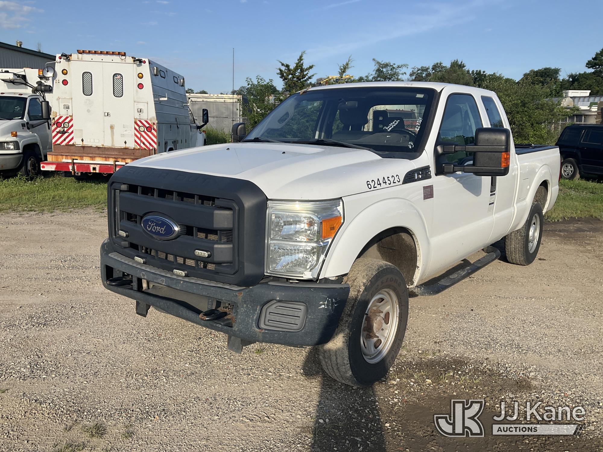 2014 Ford F-250 SD Extended-Cab Pickup Truck