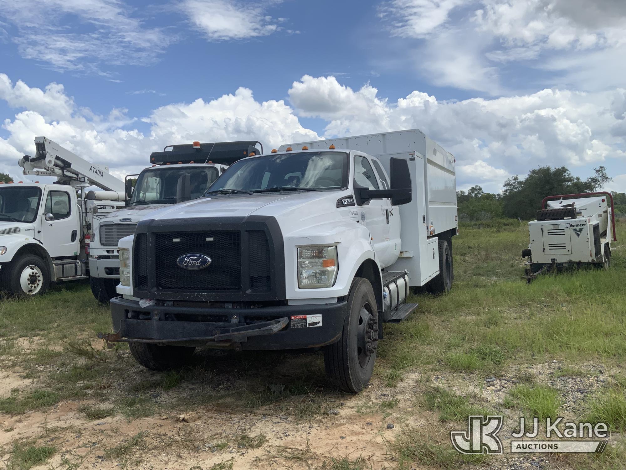 2016 Ford F-750 Extended-Cab Chipper Dump Truck