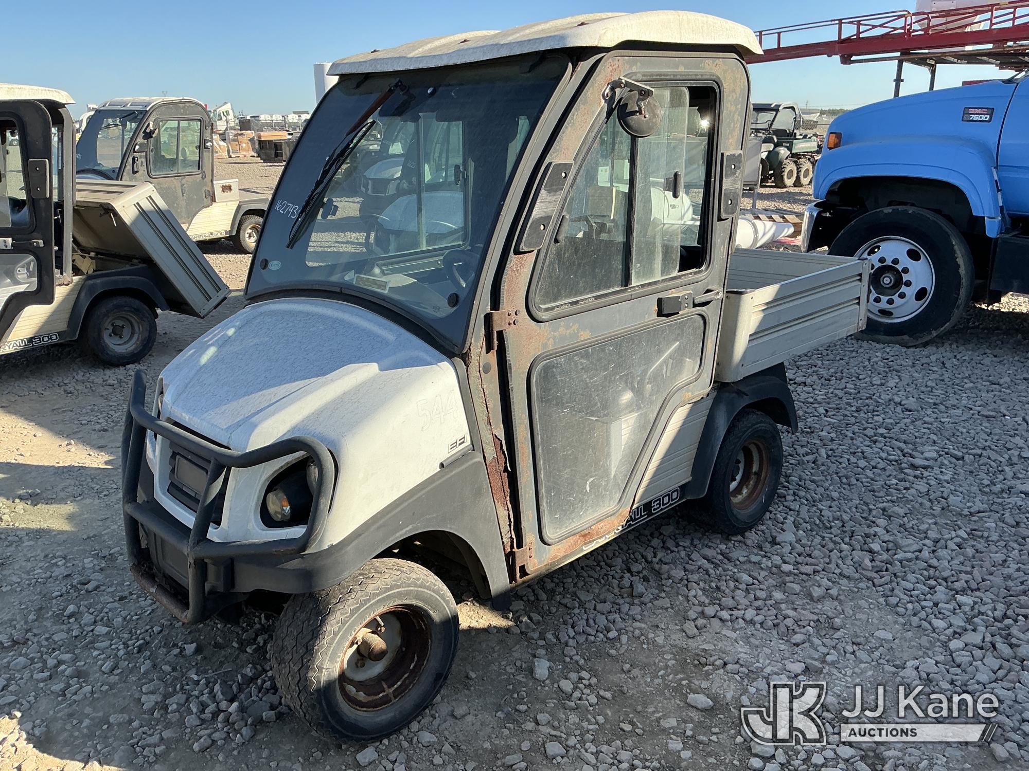 Photo of Club Car Carryall 300