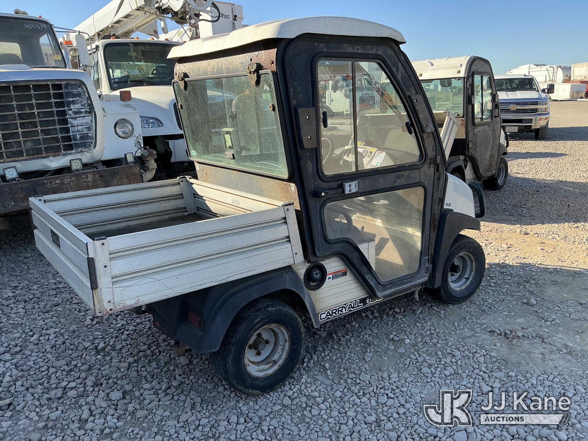 0 Club Car CARRYALL 300