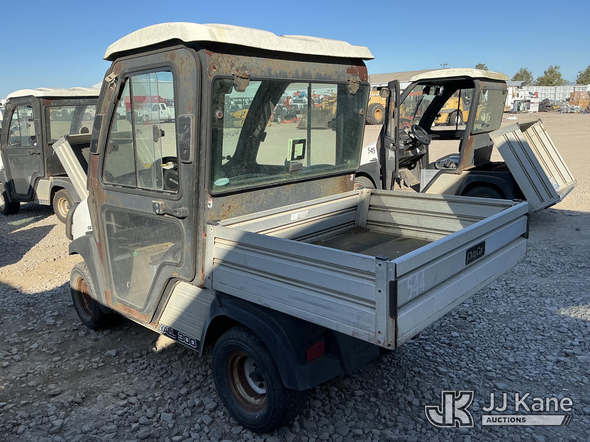 0 Club Car CARRYALL 300