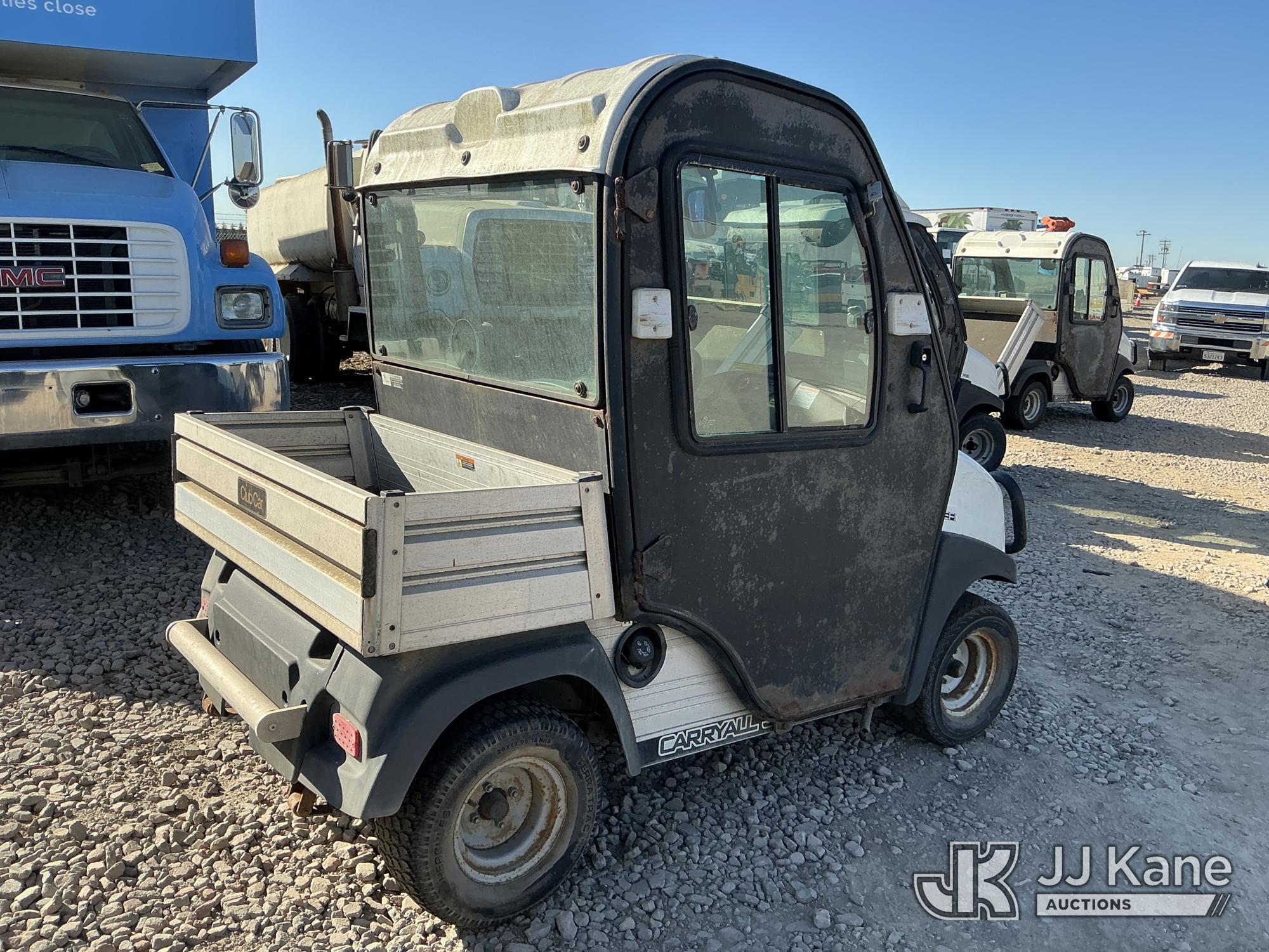 0 Club Car CARRYALL 300