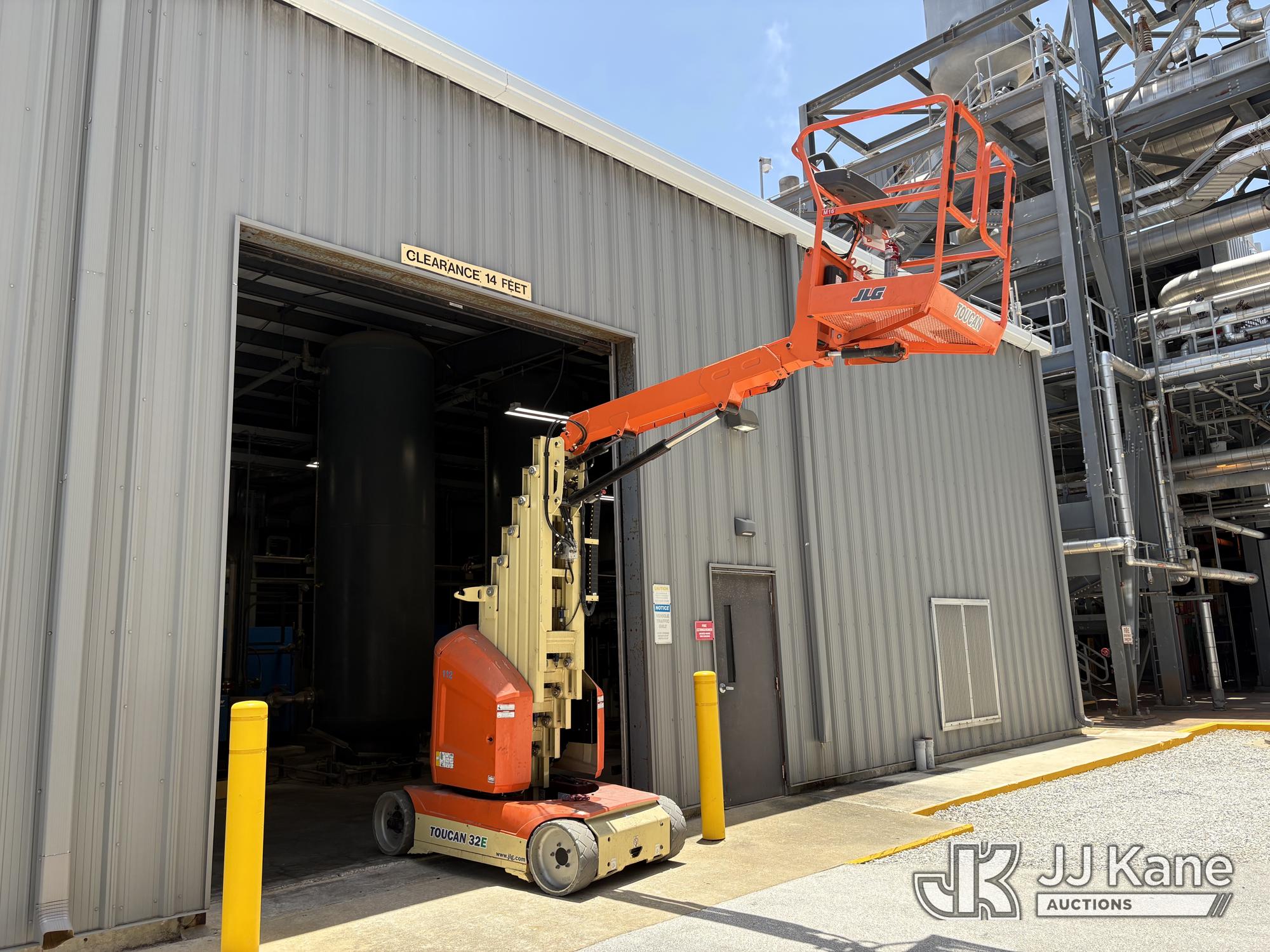 Photo of a 2017 JLG Toucan 32E