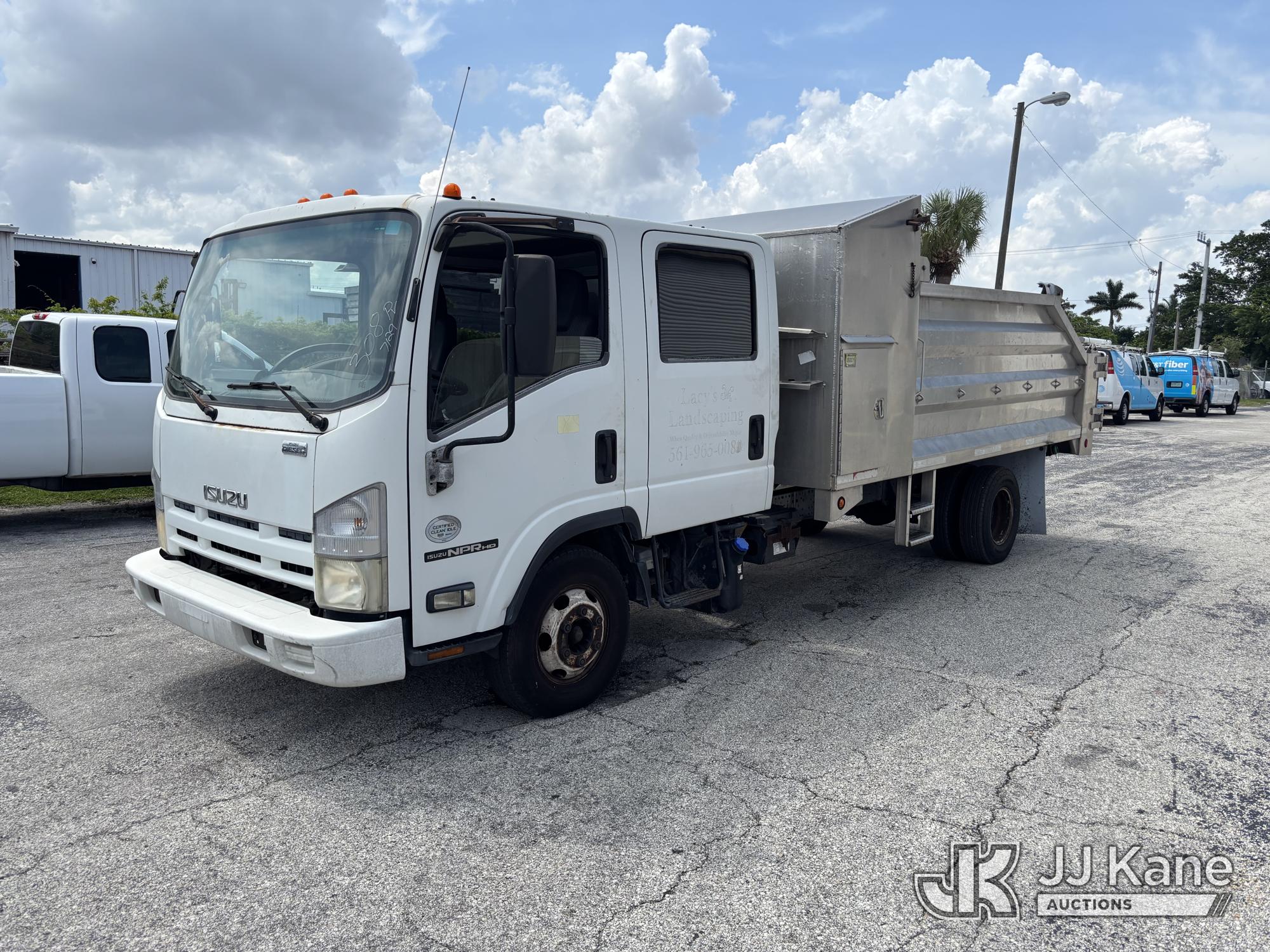 Photo of a 2013 Isuzu NPR