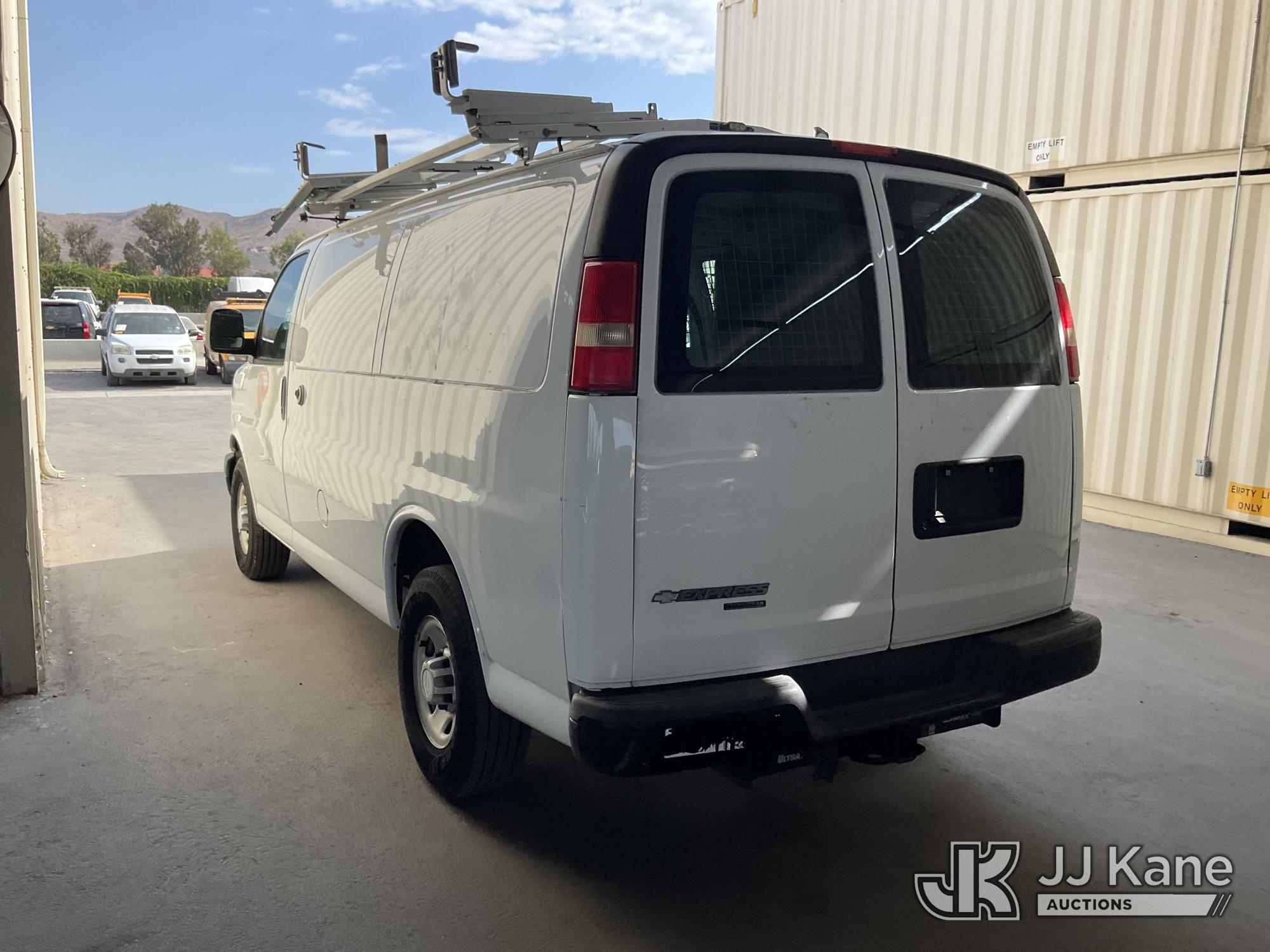2015 Chevrolet EXPRESS 2500