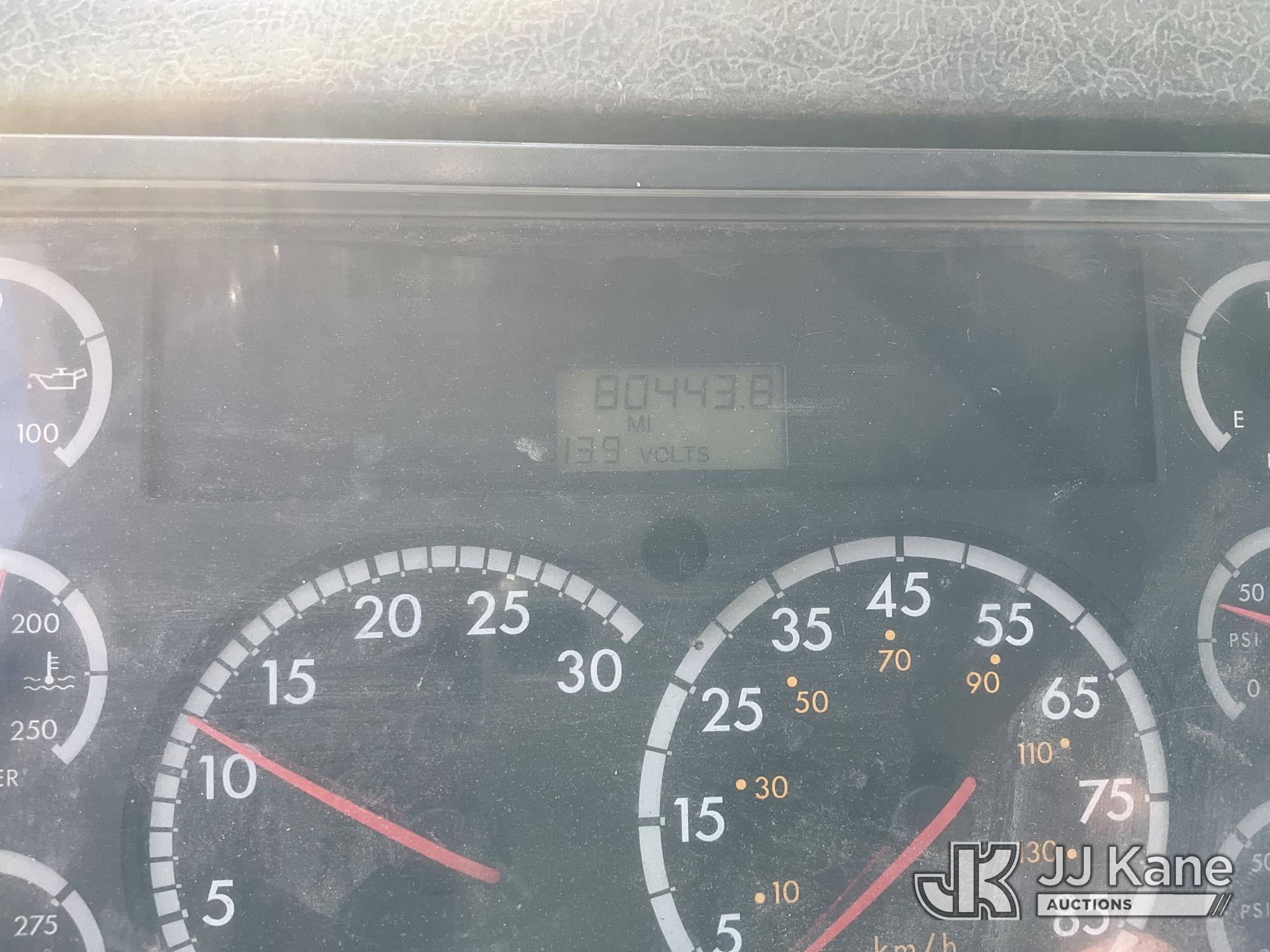 2001 Freightliner FL70