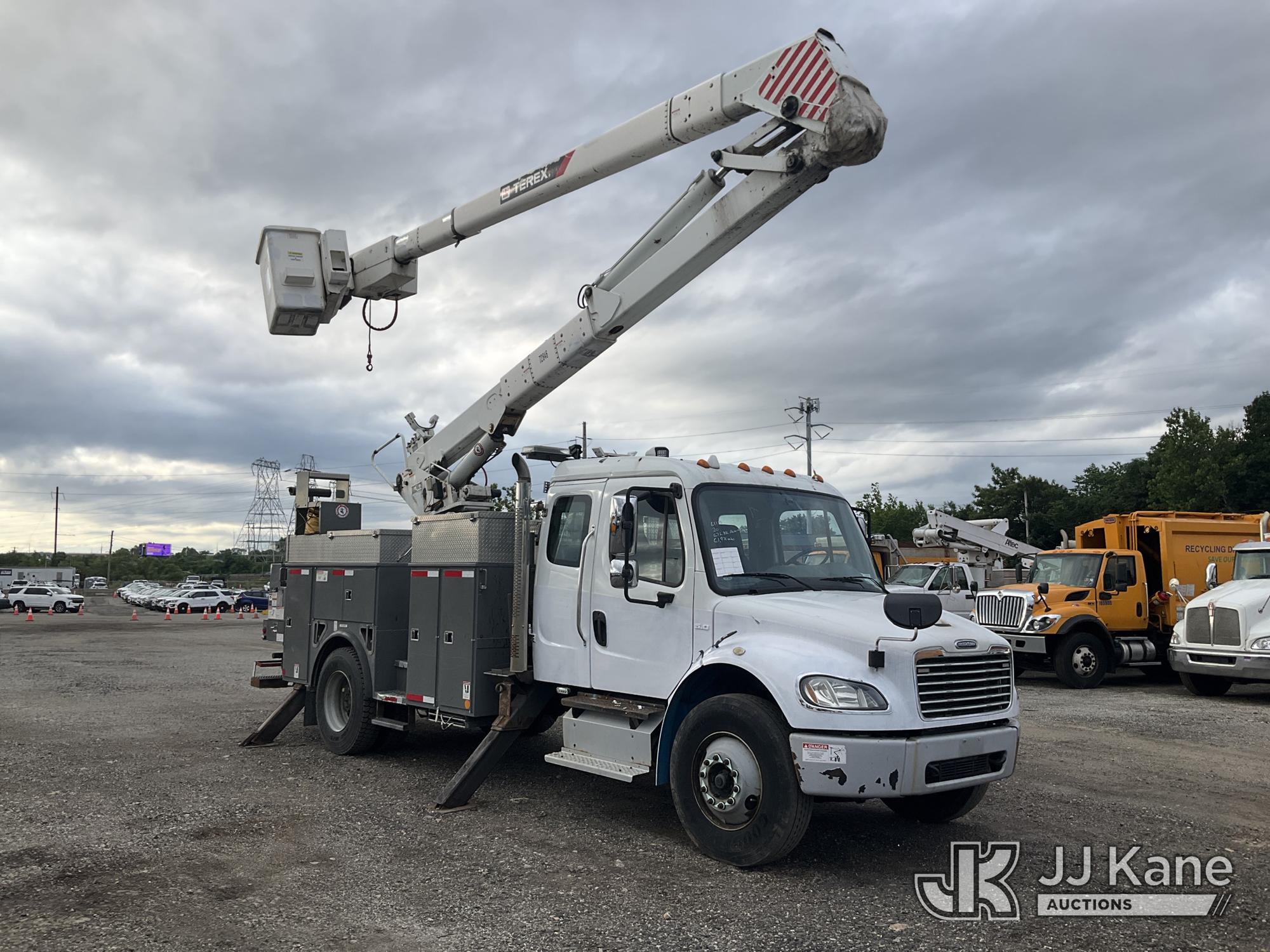 2013 Freightliner M2 106