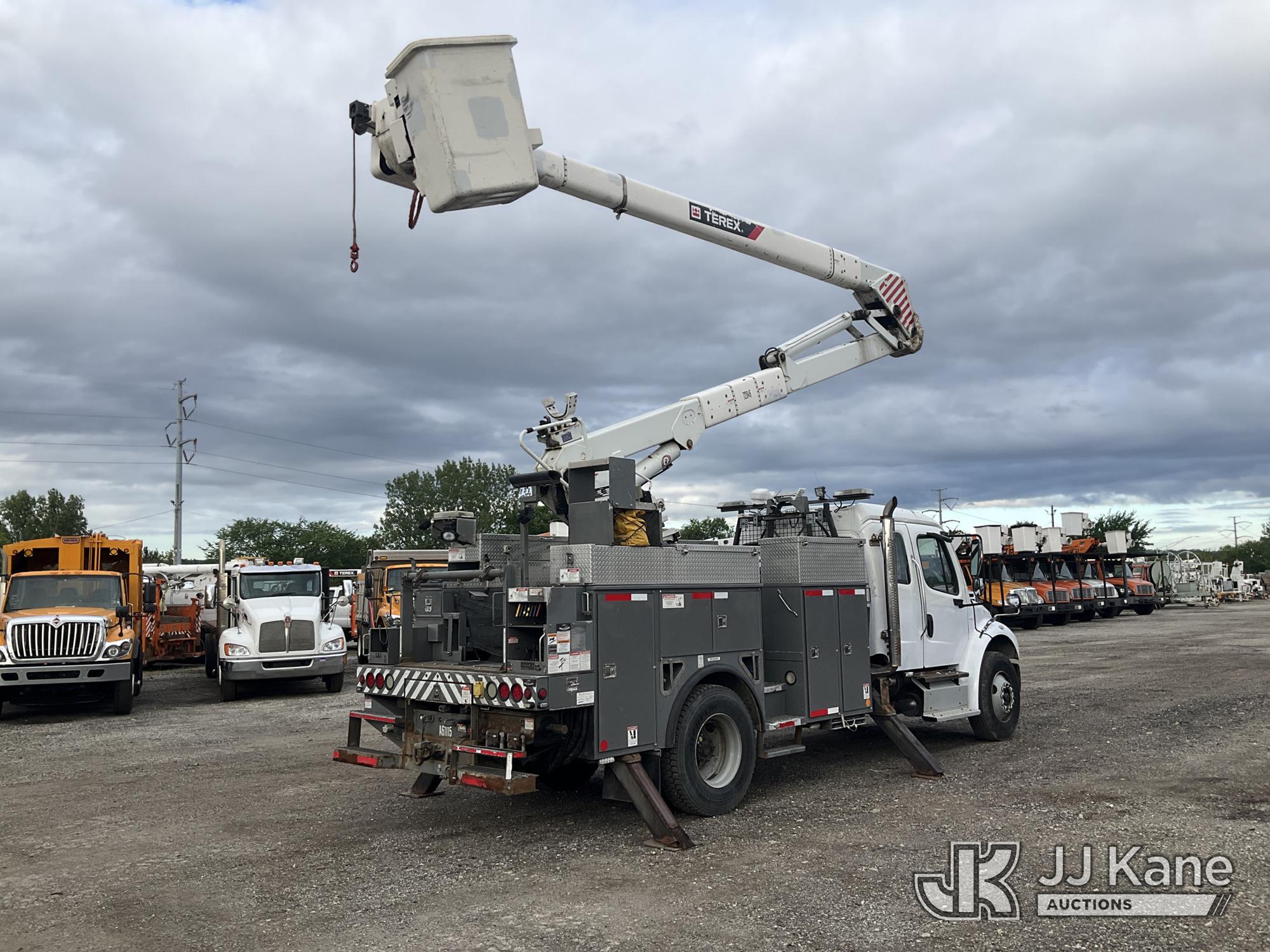 2013 Freightliner M2 106