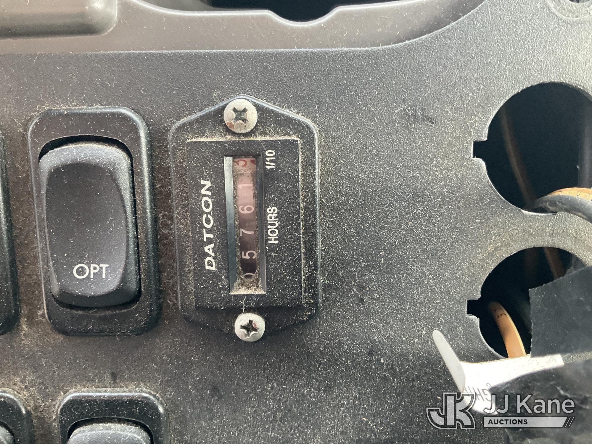 2013 Freightliner M2 106