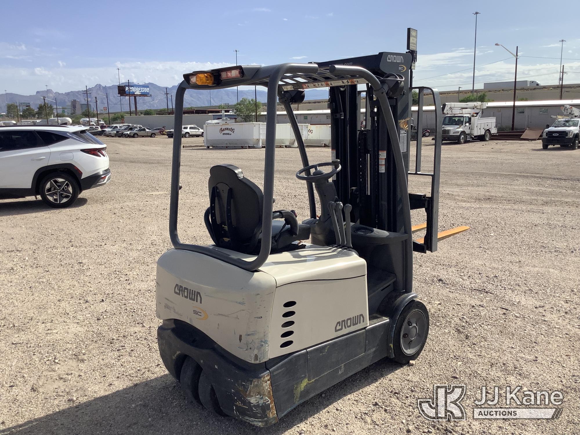 2016 Crown S200