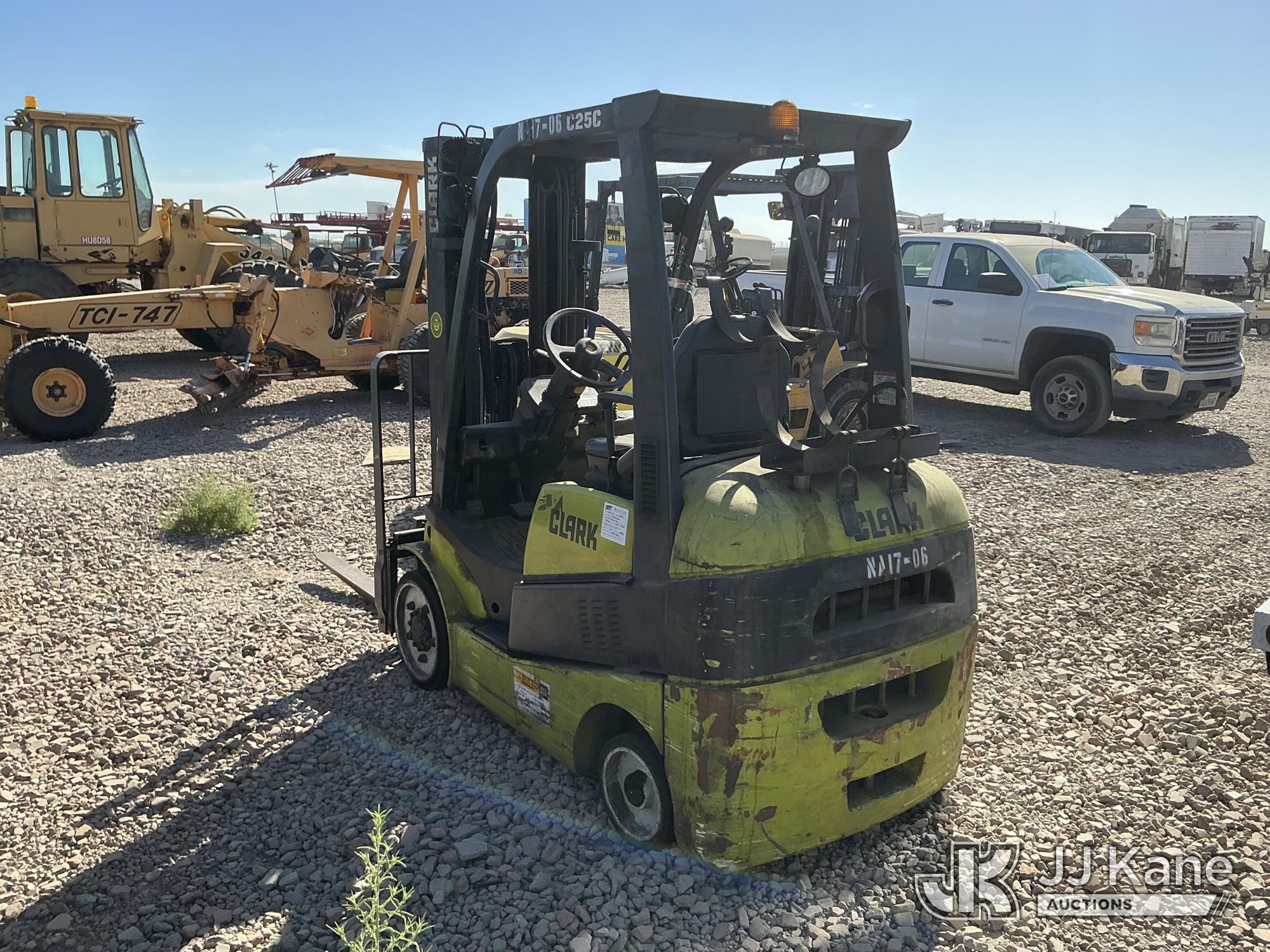 2017 Clark C25CL