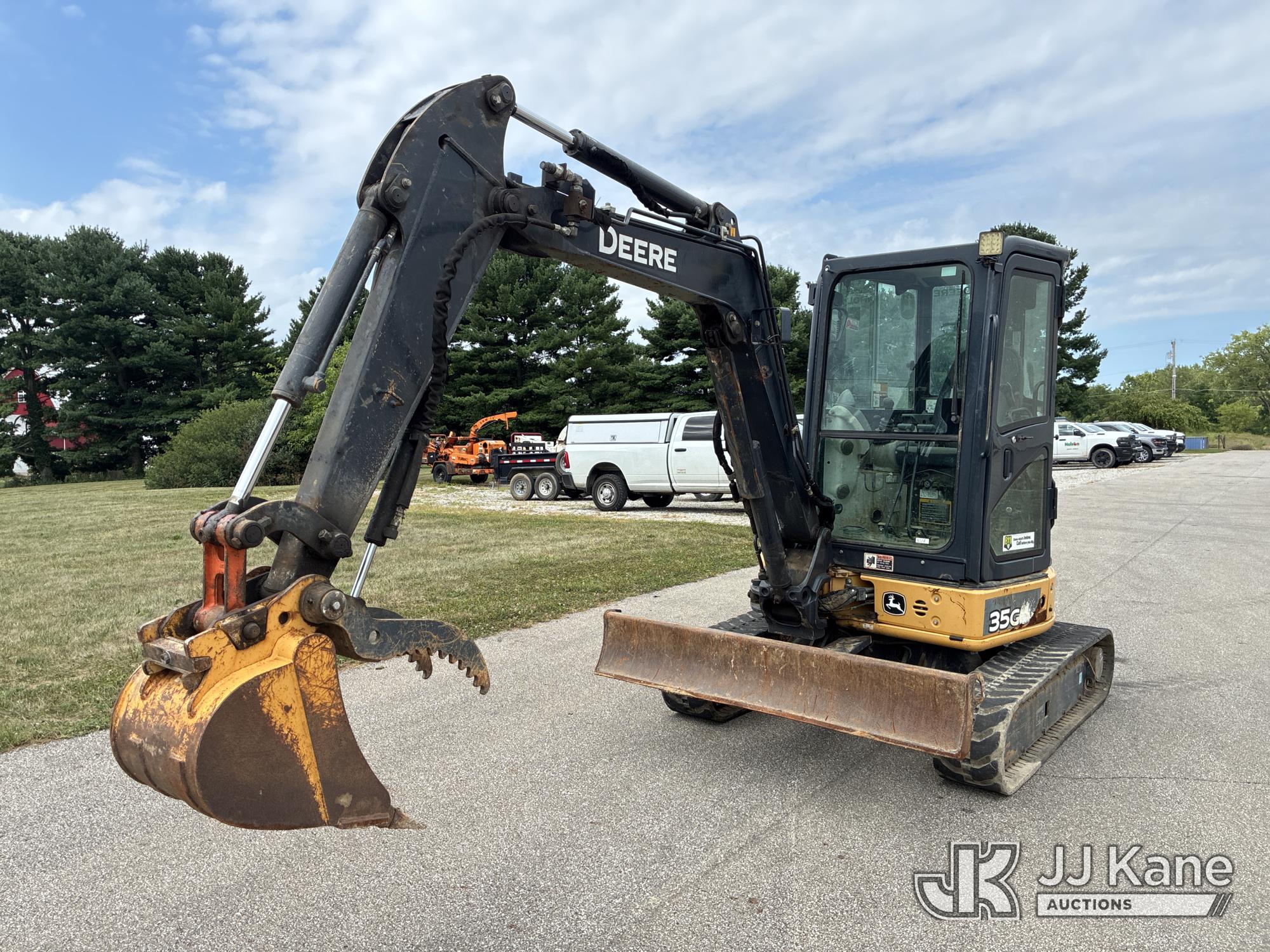 Photo of 2015 John Deere 35G