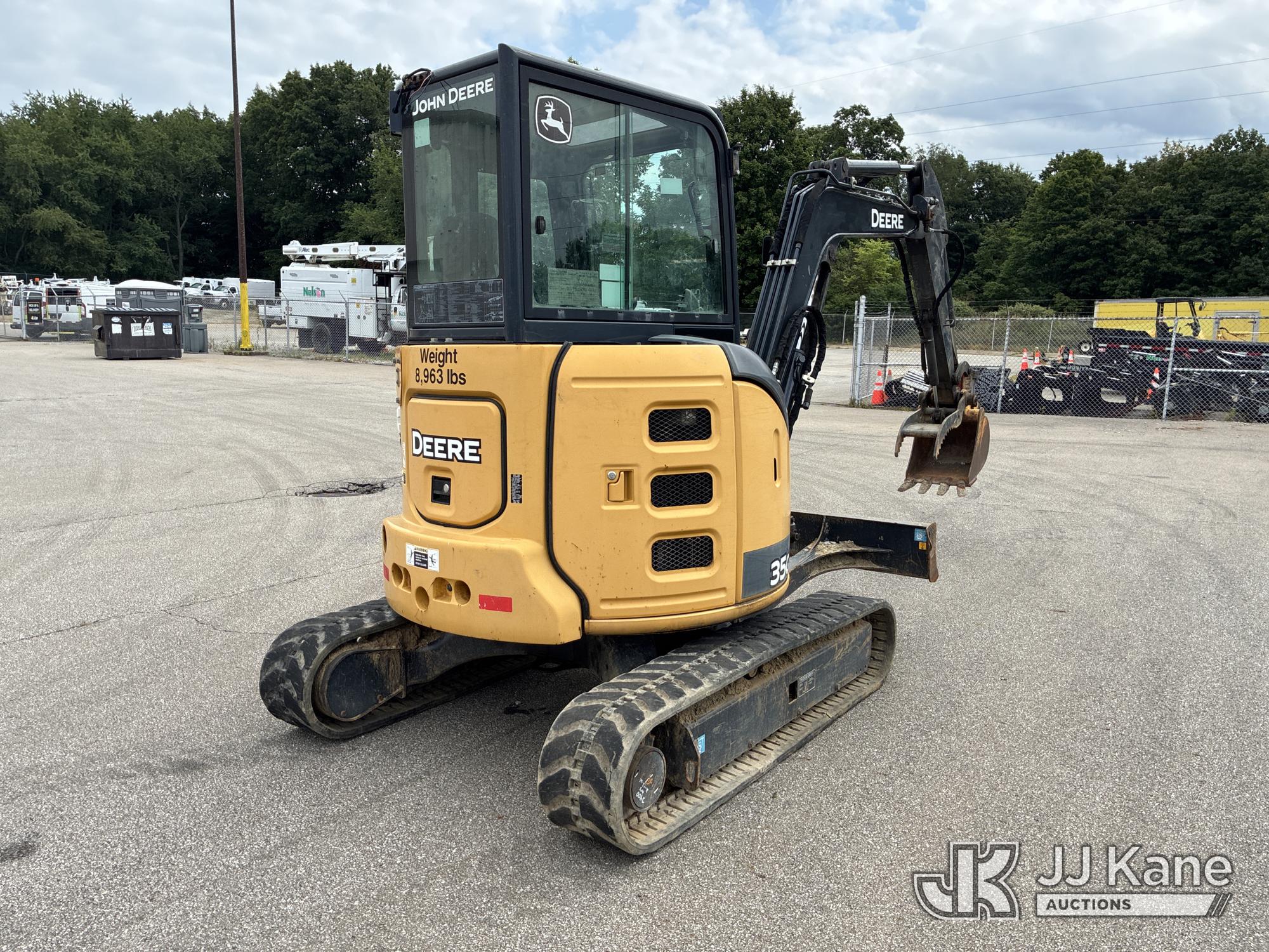 2015 John Deere 35G