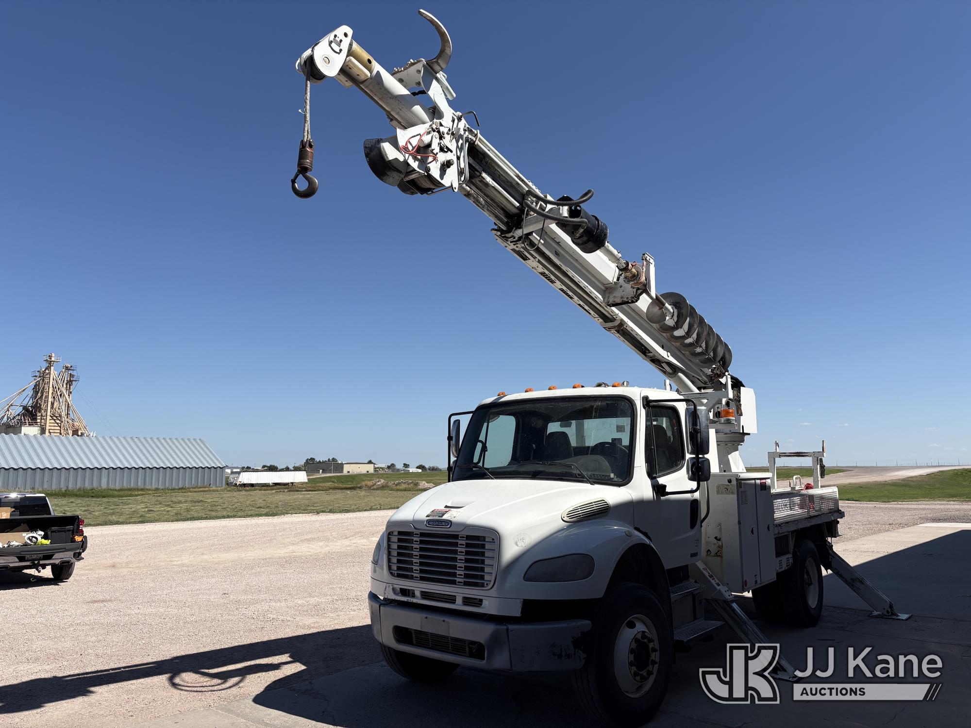 Photo of a 2010 Freightliner M2 106
