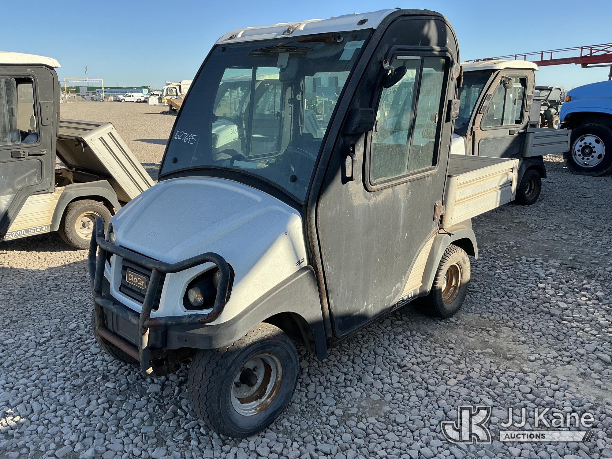 Photo of Club Car Carryall 300