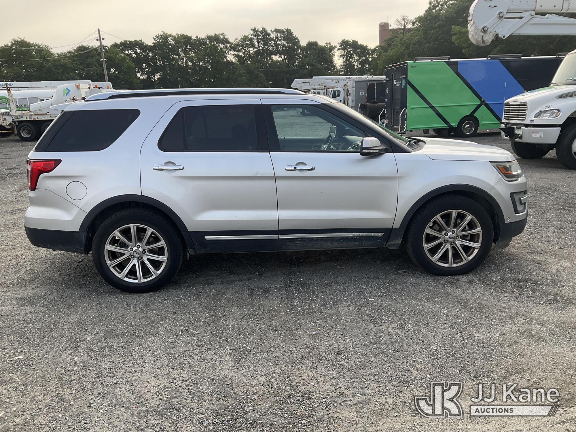 2016 Ford Explorer