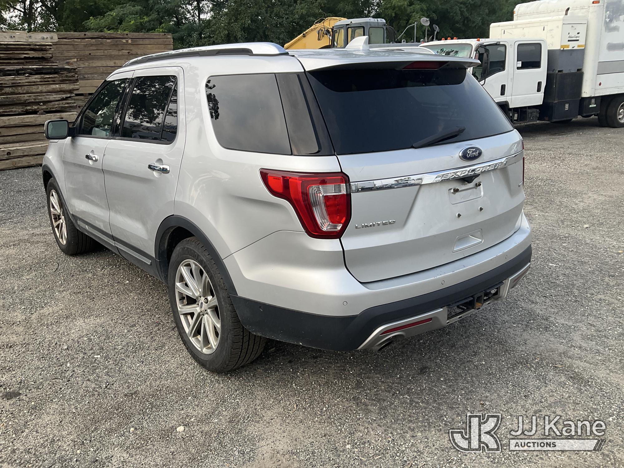 2016 Ford Explorer