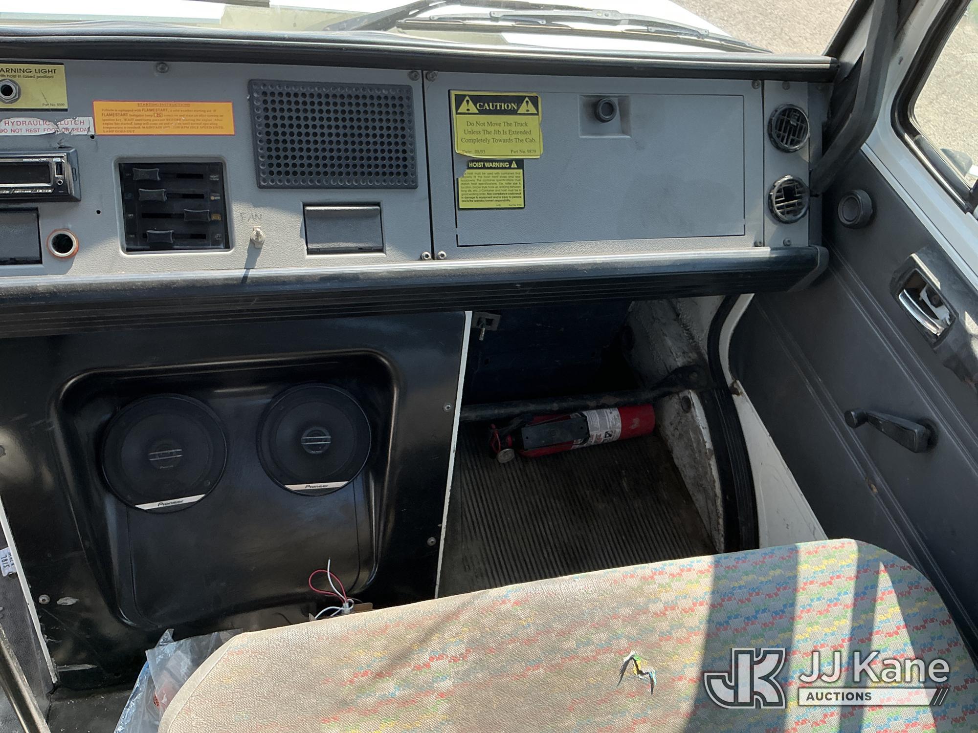 1993 Mack CS200P