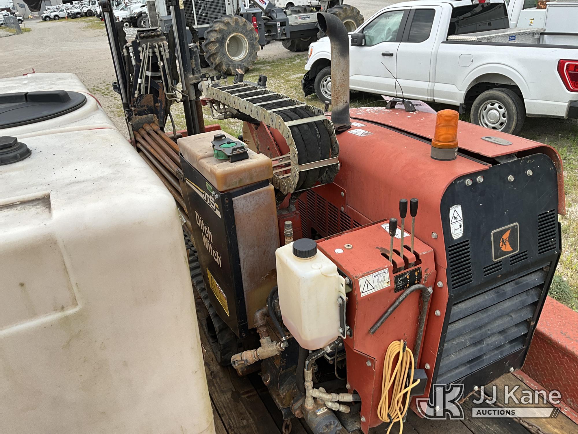 2015 Ditch Witch JT5