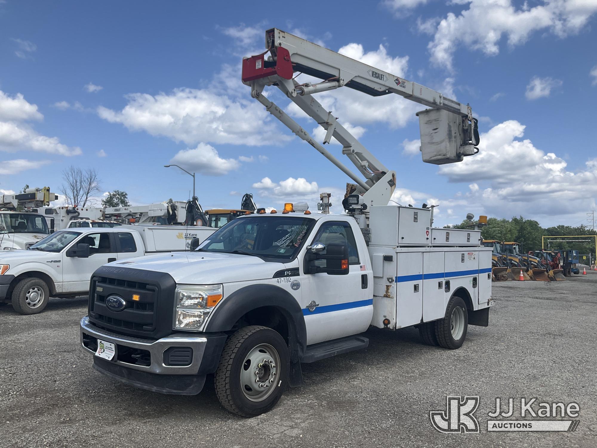 Versalift SST40EIH-01, Articulating & Telescopic Bucket Truck mounted behind cab on 2014 Ford F550 4x4 Service Truck