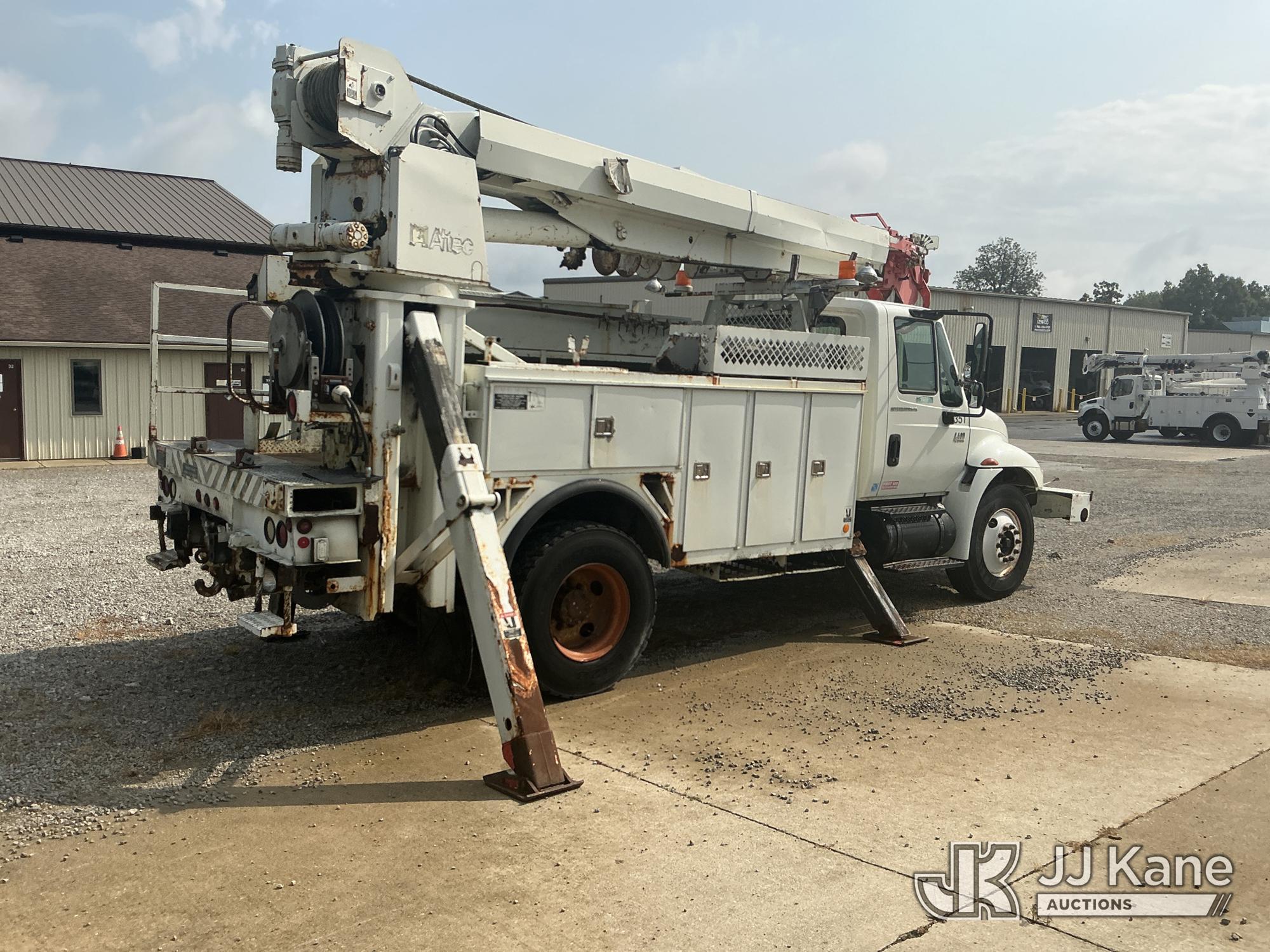 2004 International 4400