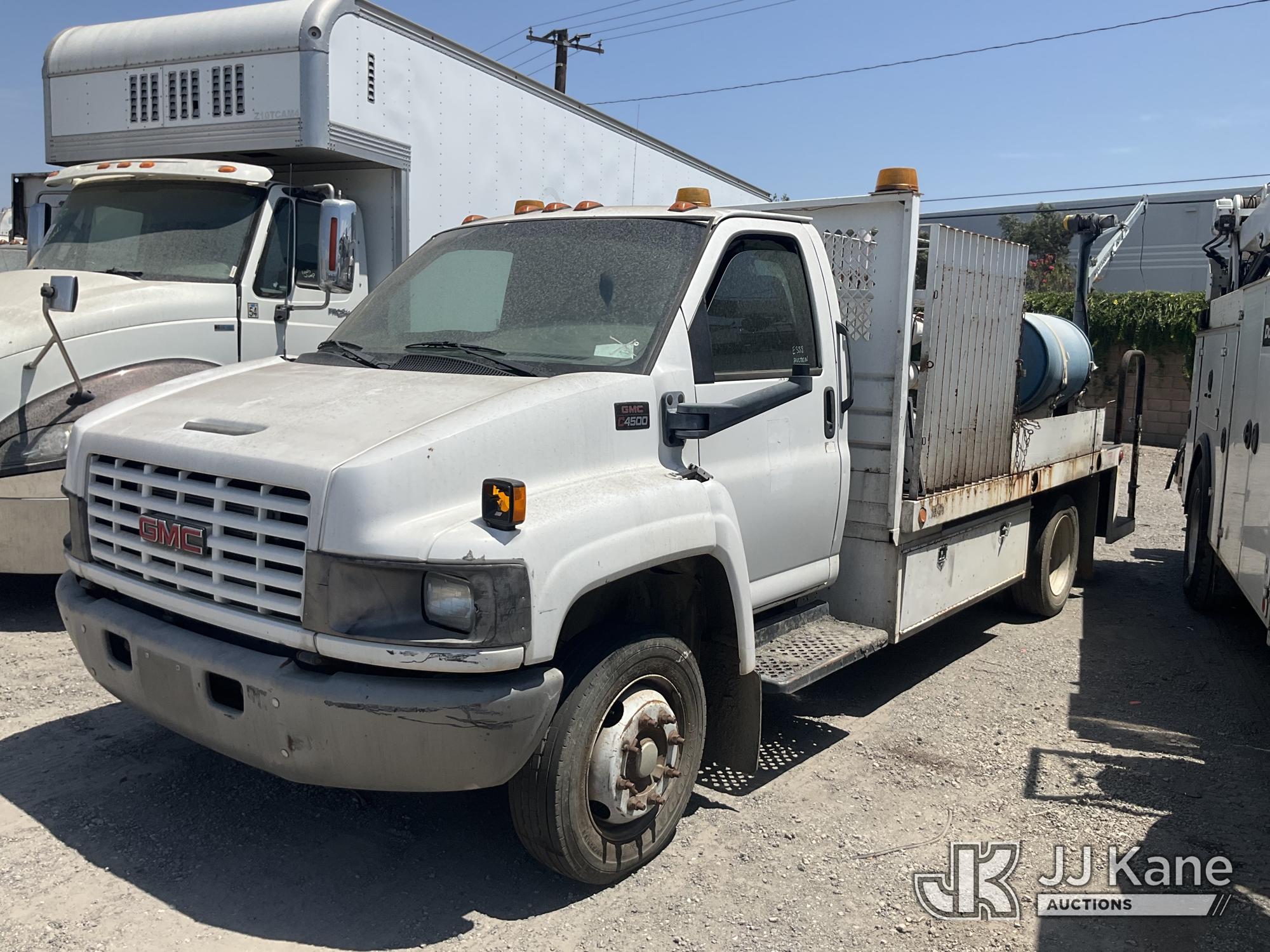 Photo of a 2009 GMC C4C042