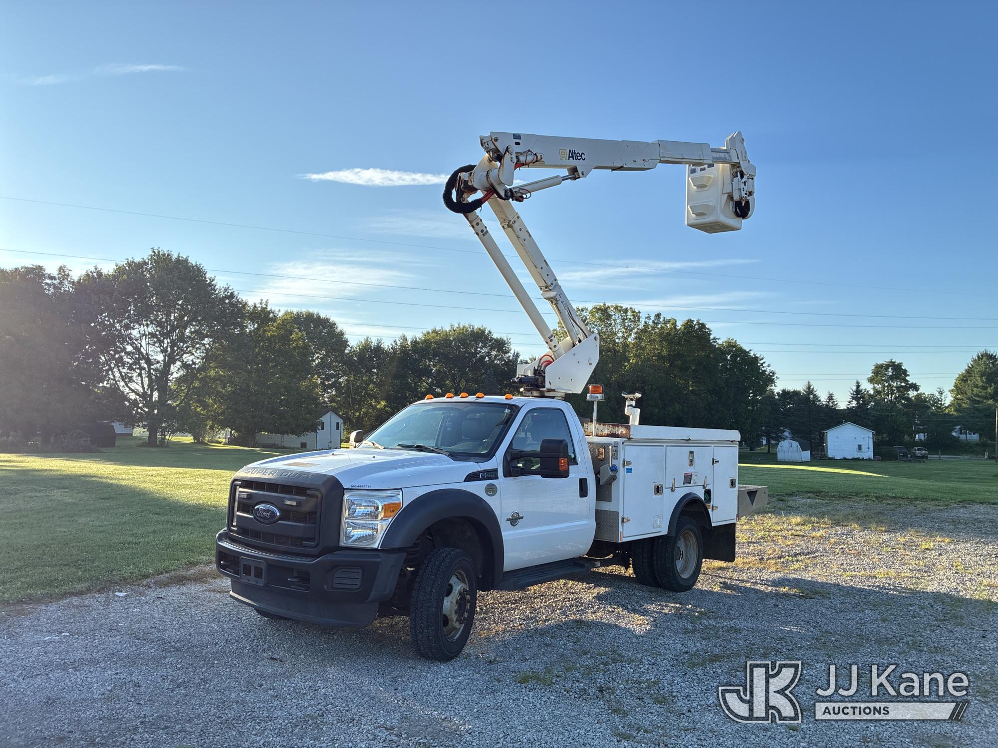 Altec AT37G, Articulating & Telescopic Bucket Truck mounted behind cab on 2016 Ford F550 Service Truck