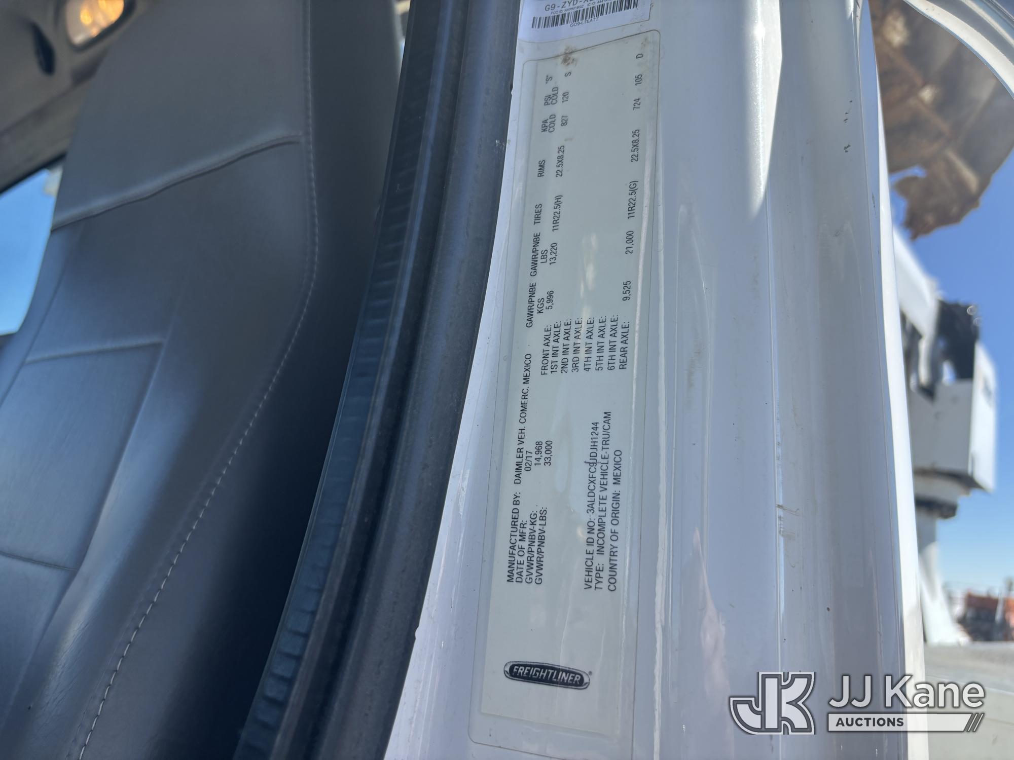 2018 Freightliner M2-106