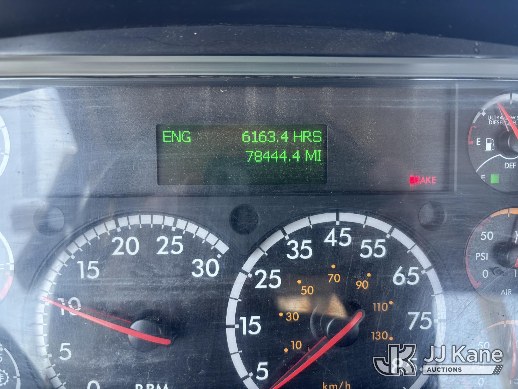 2018 Freightliner M2-106