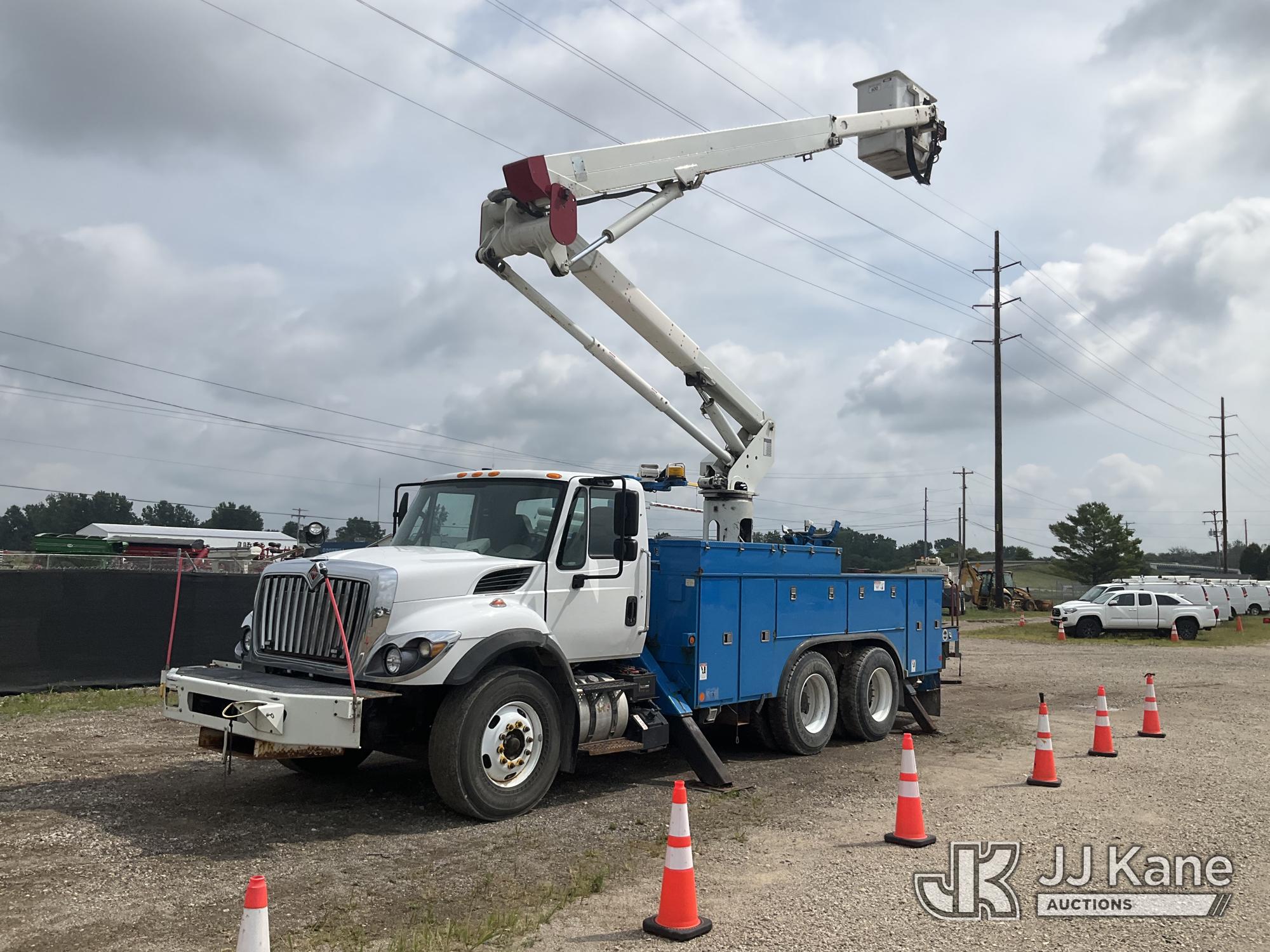 2017 International WORKSTAR 7400