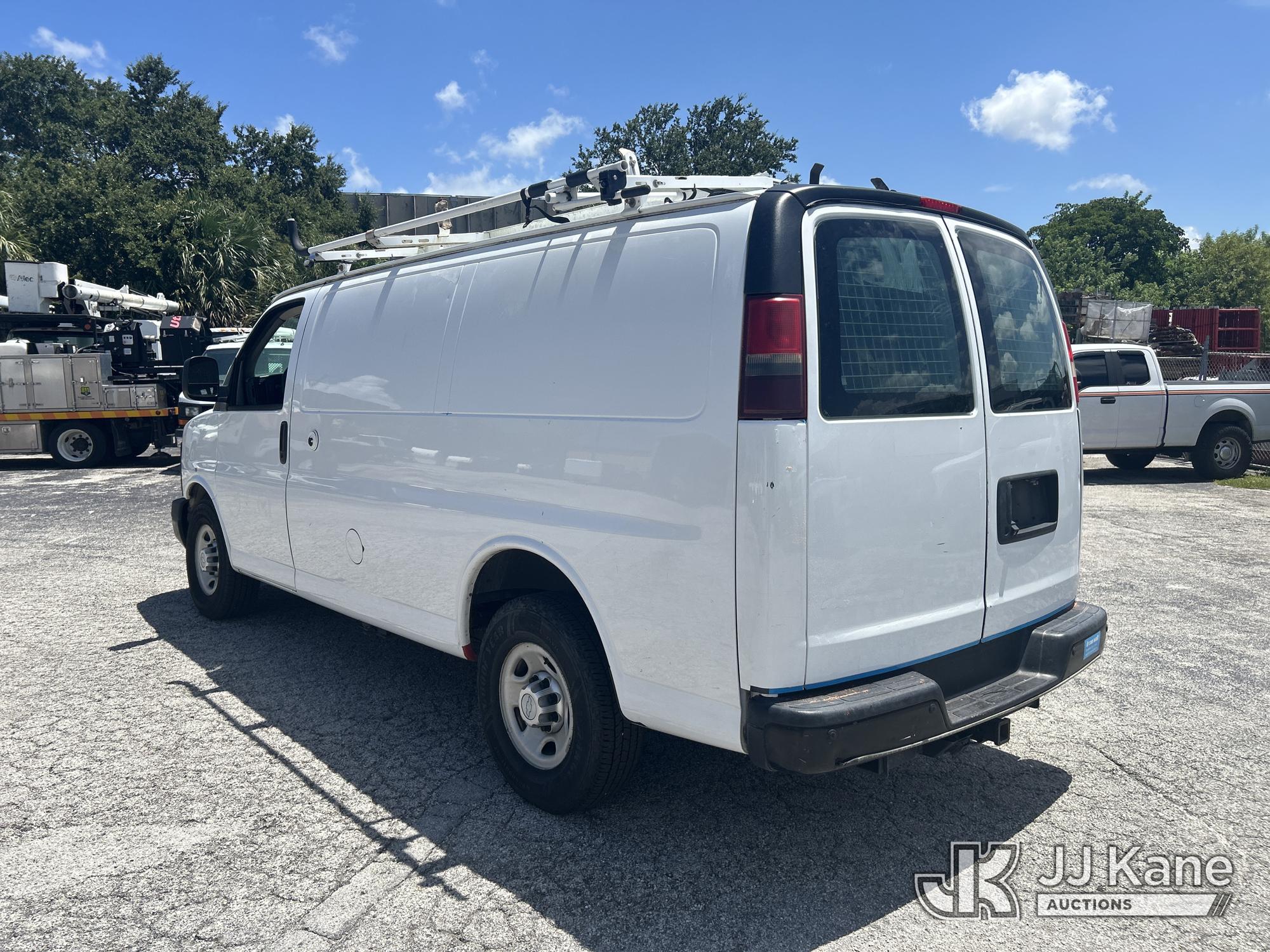 2015 Chevrolet Express G2500