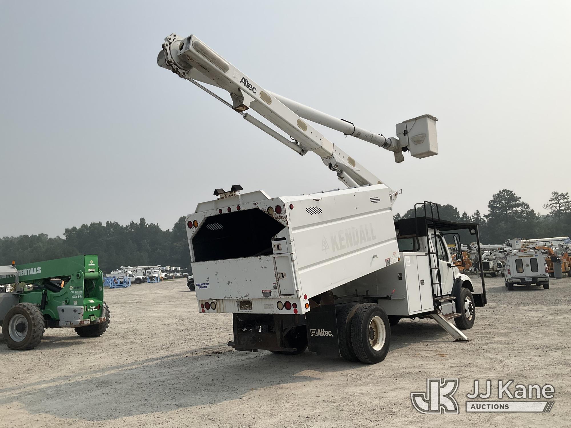 2013 Freightliner M2 106
