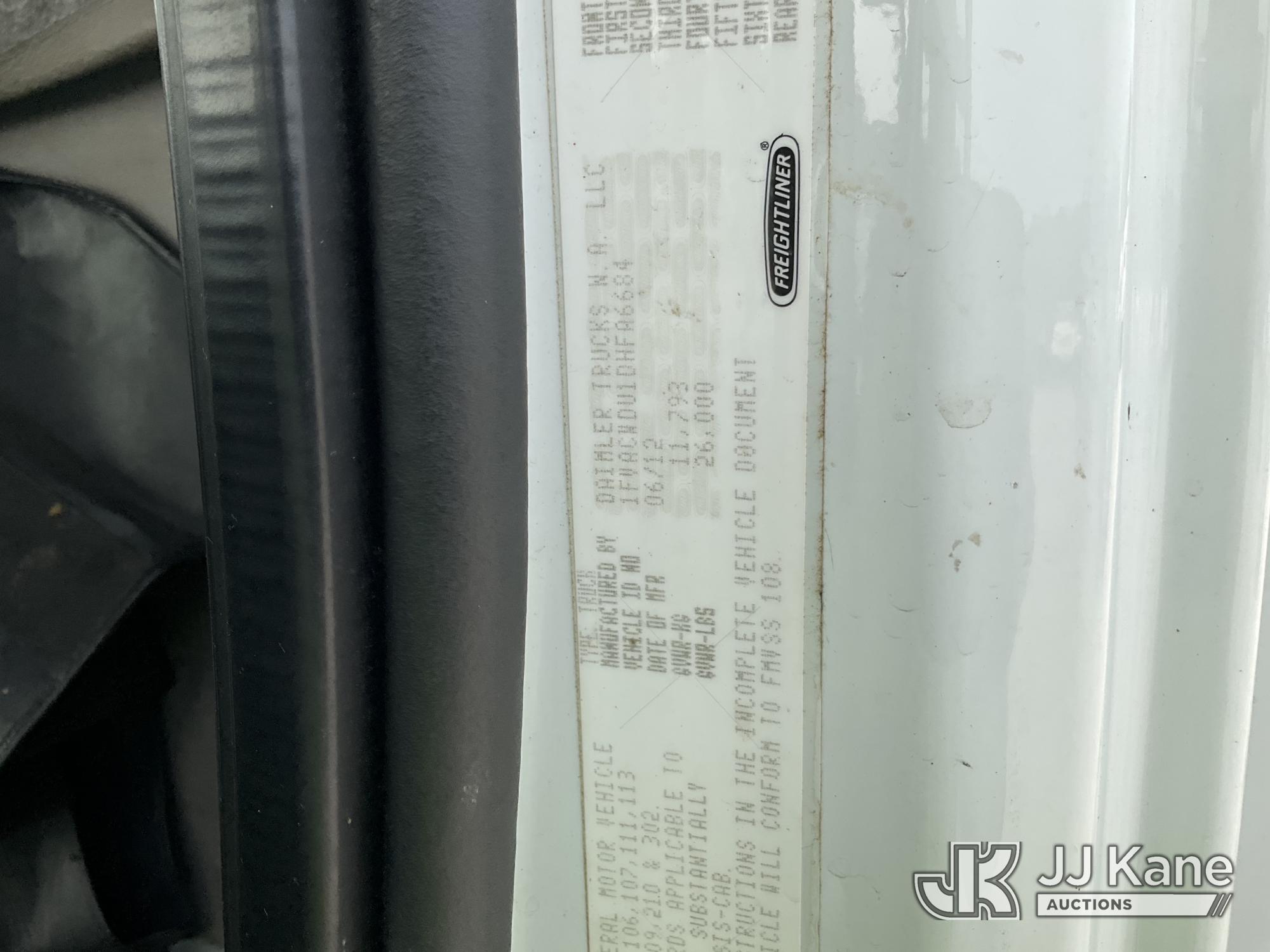 2013 Freightliner M2 106