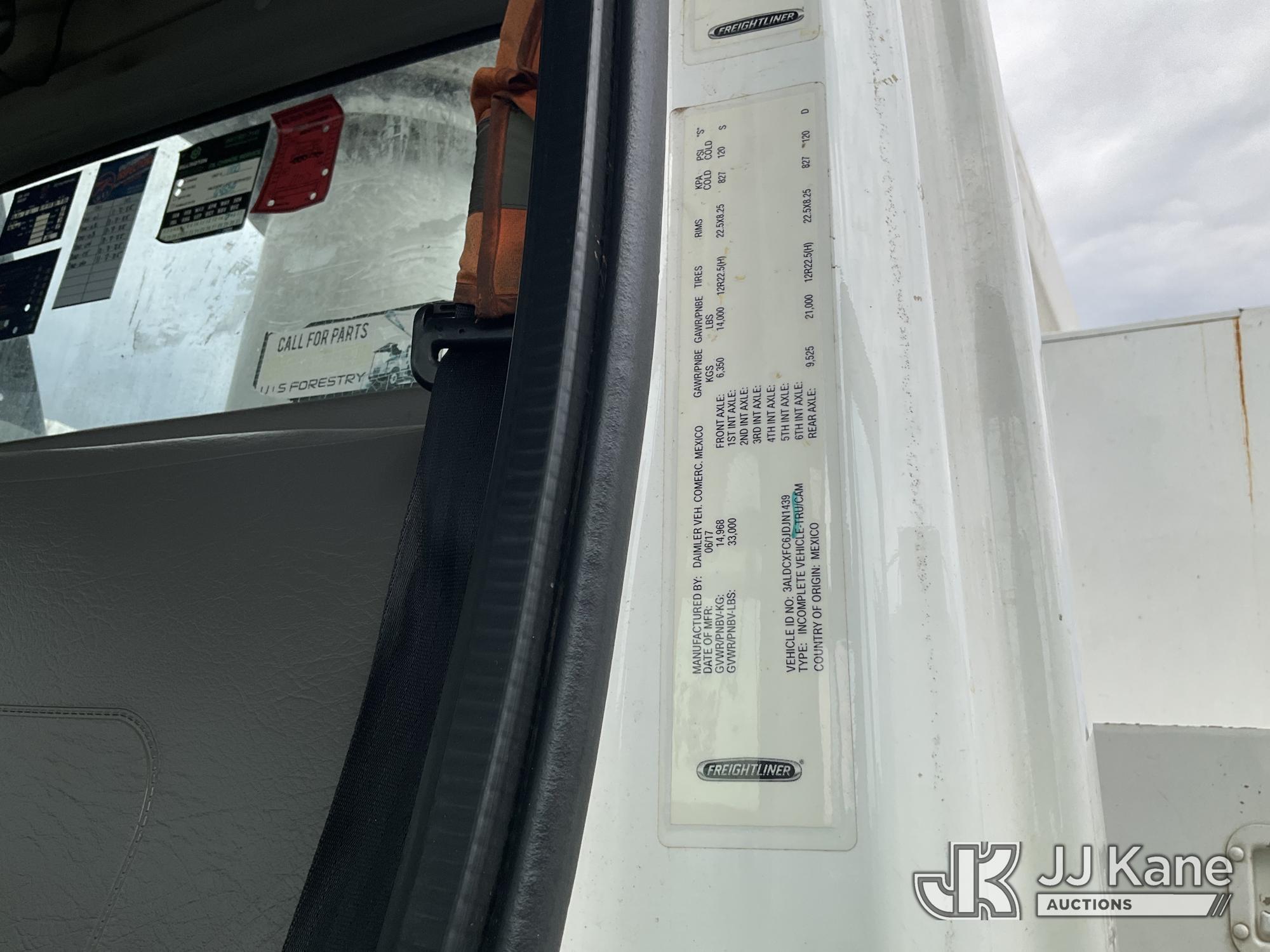 2018 Freightliner M2 106 4X4