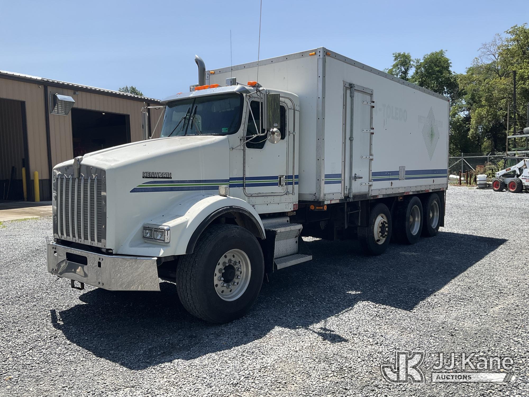Photo of a 1997 Kenworth T800