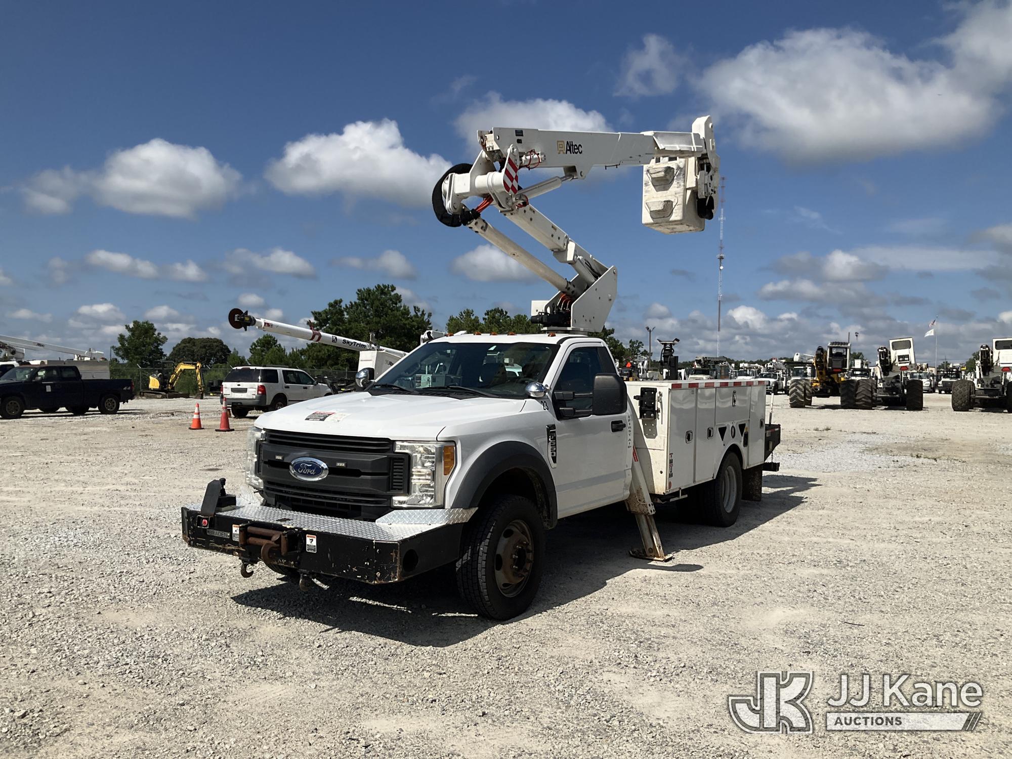 Photo of a 2017 Ford F-550