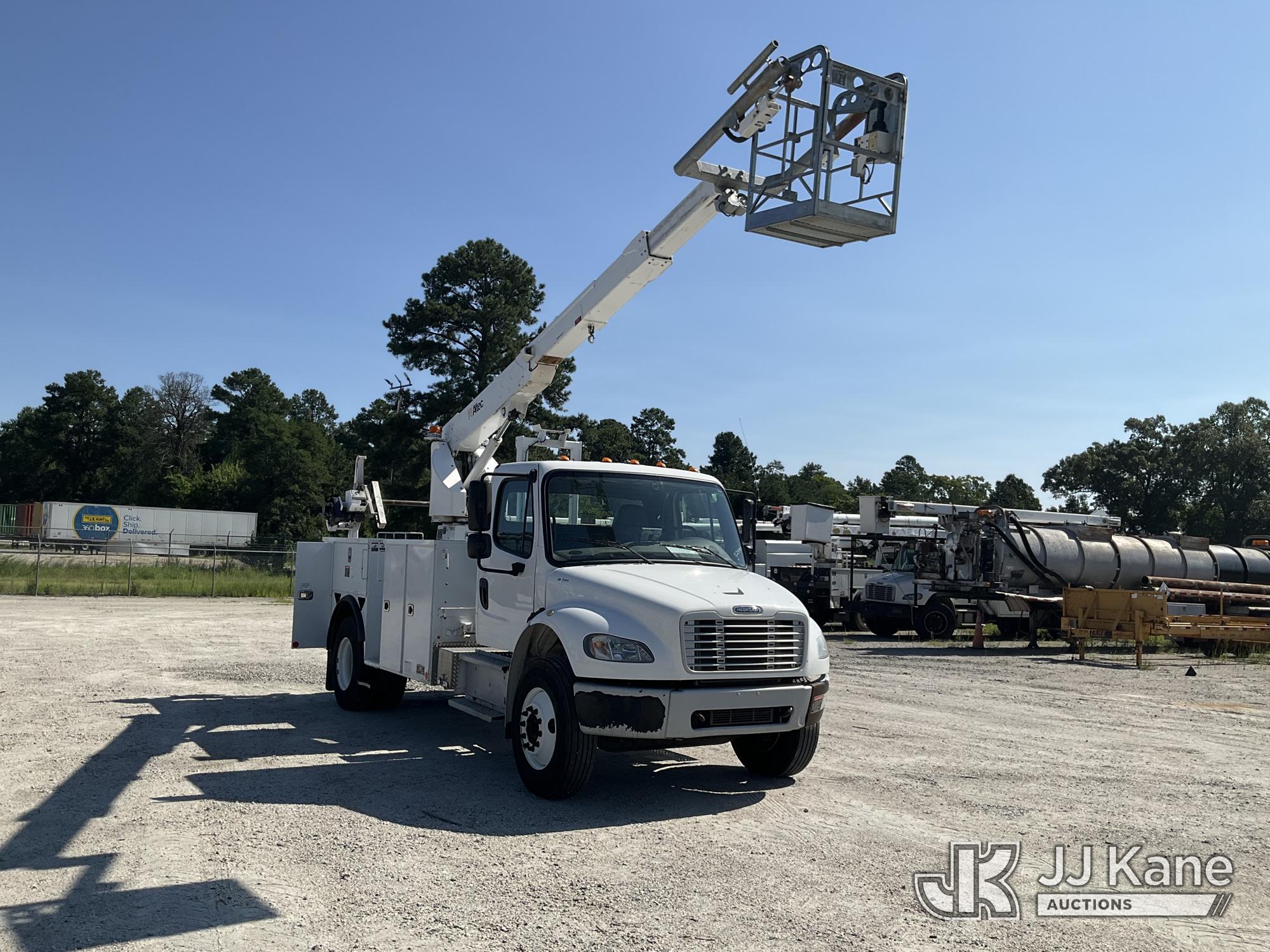 2019 Freightliner M2 106