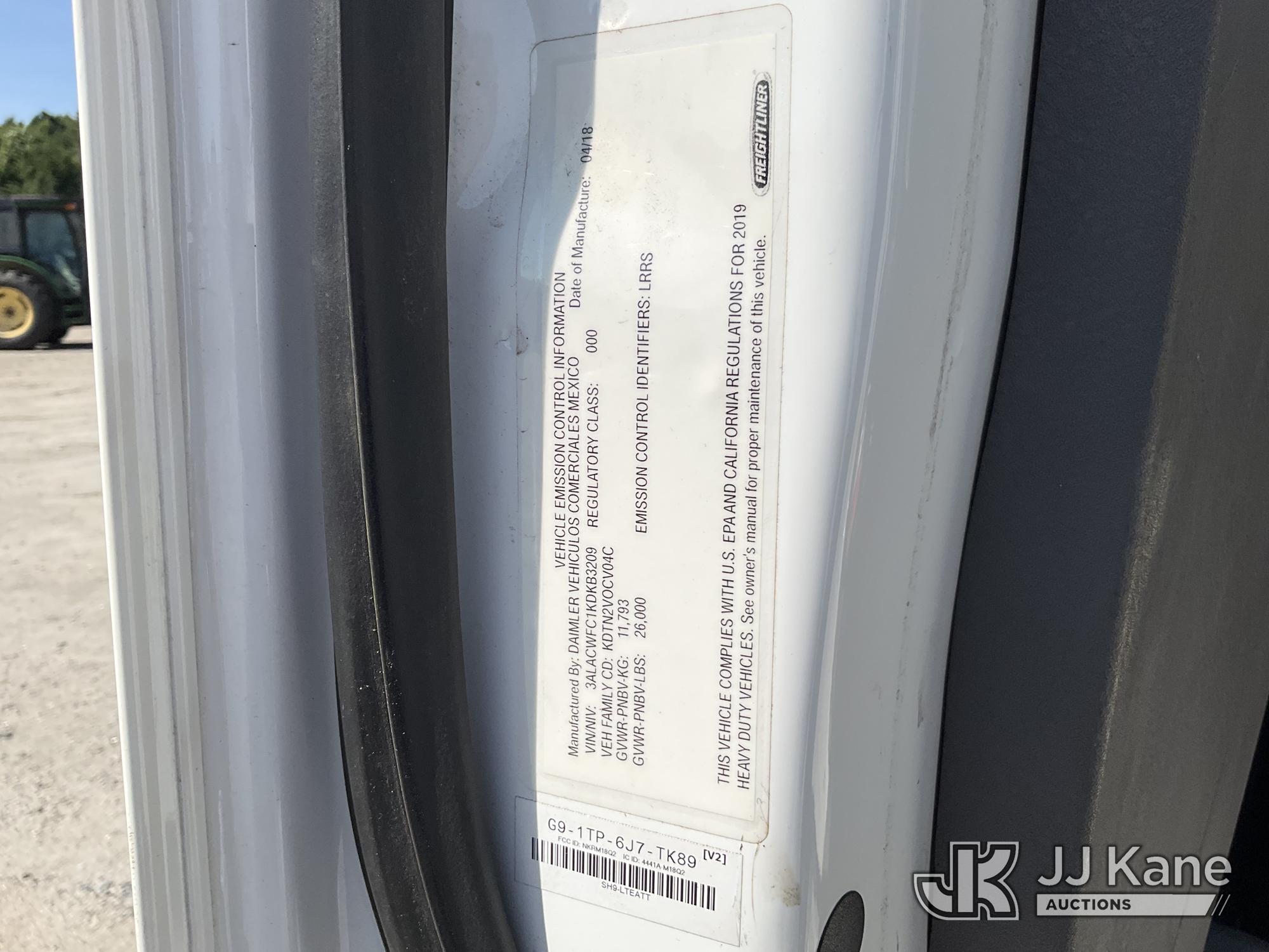 2019 Freightliner M2 106