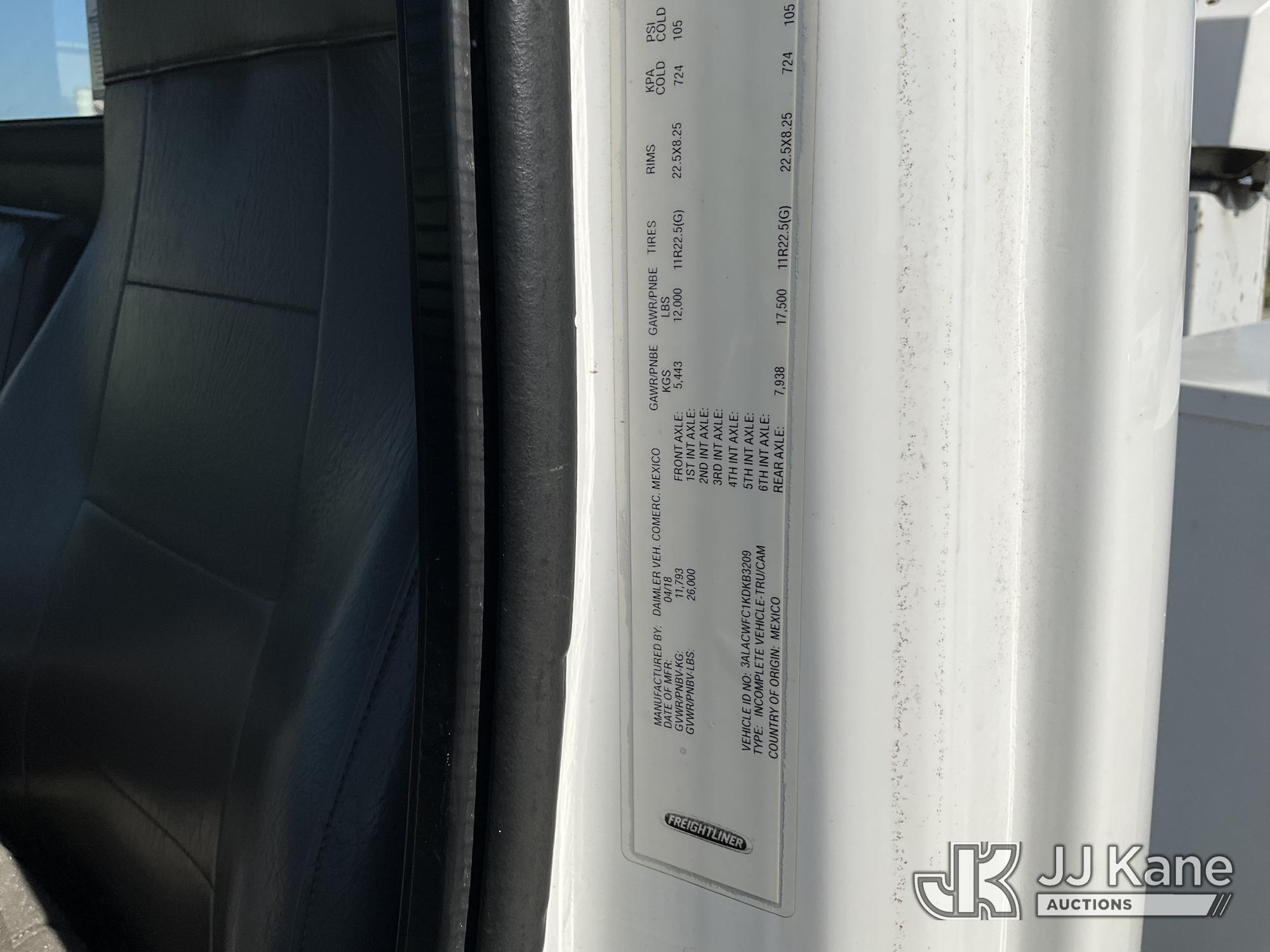 2019 Freightliner M2 106