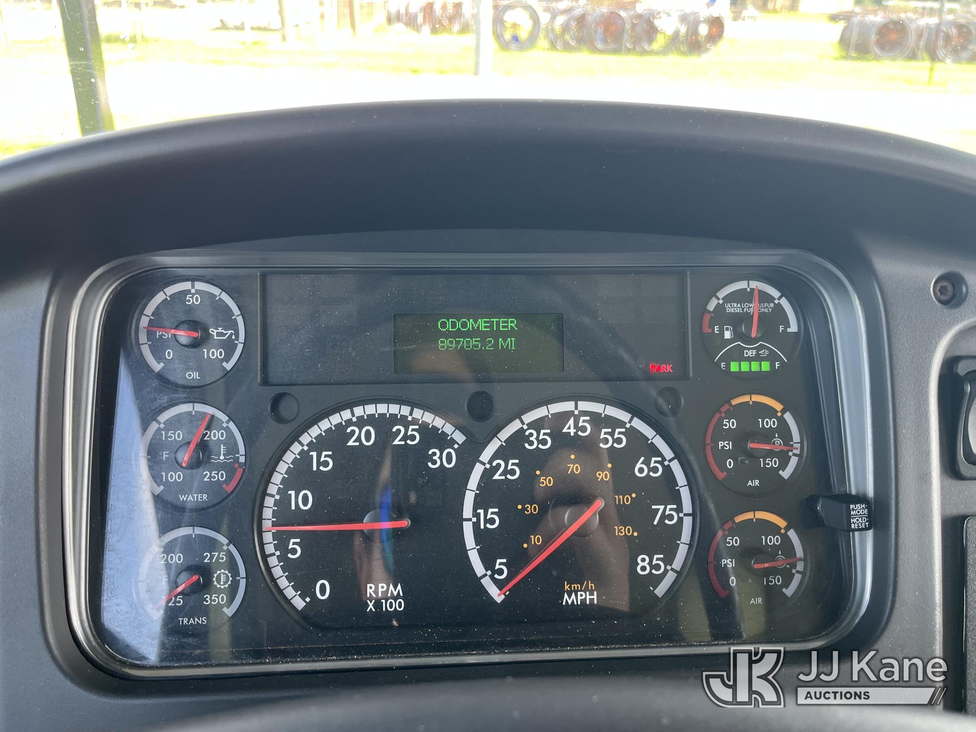 2016 Freightliner M2 106